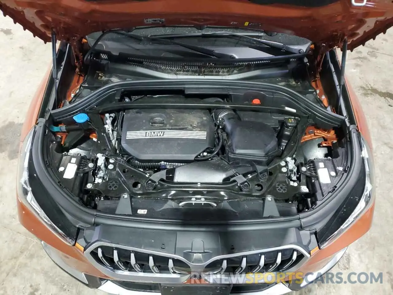 12 fotografías del automóvil dañado WBX73EF07P5X43409 BMW X1 2023