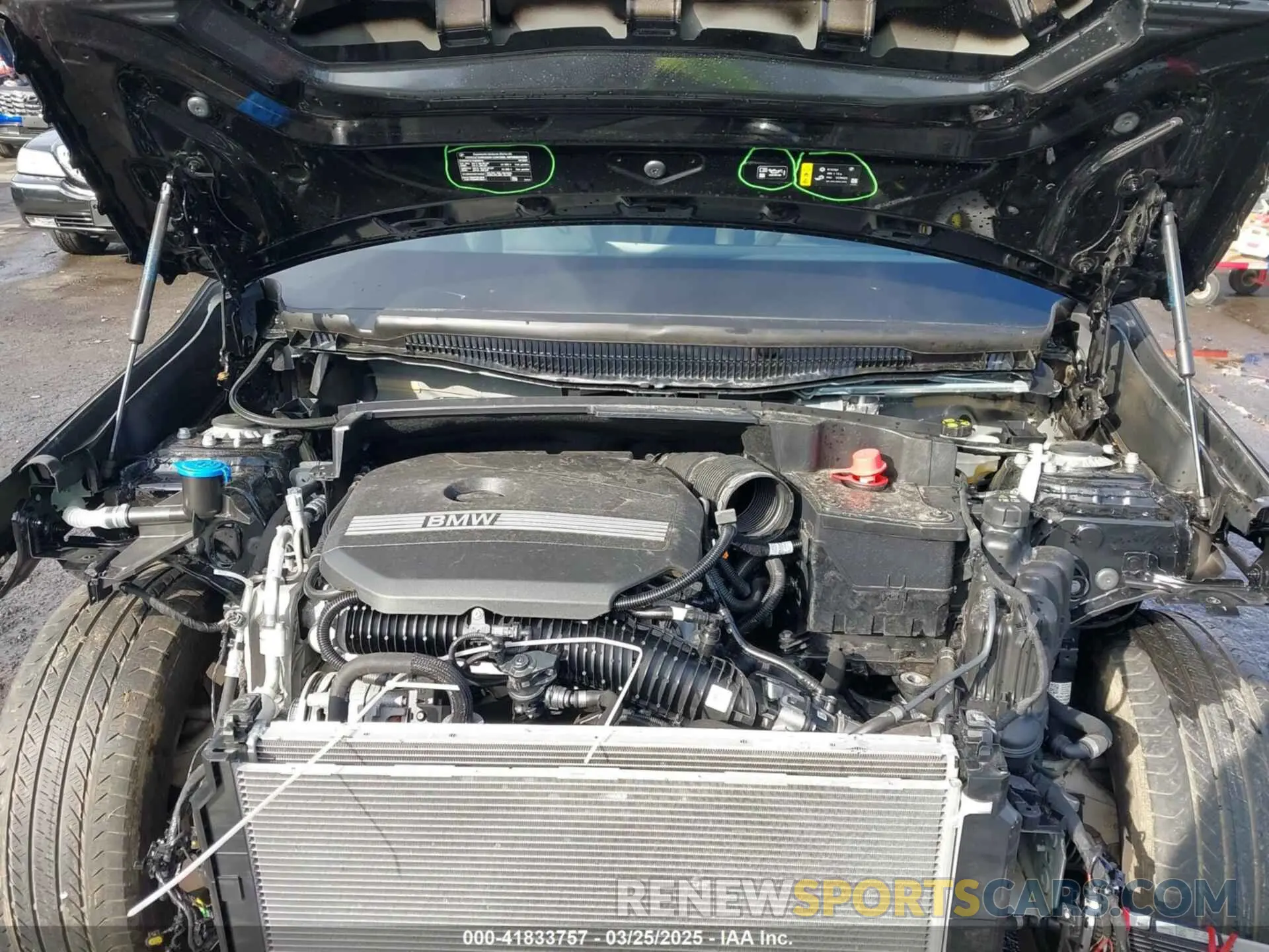 10 fotografías del automóvil dañado WBX73EF08P5W69000 BMW X1 2023