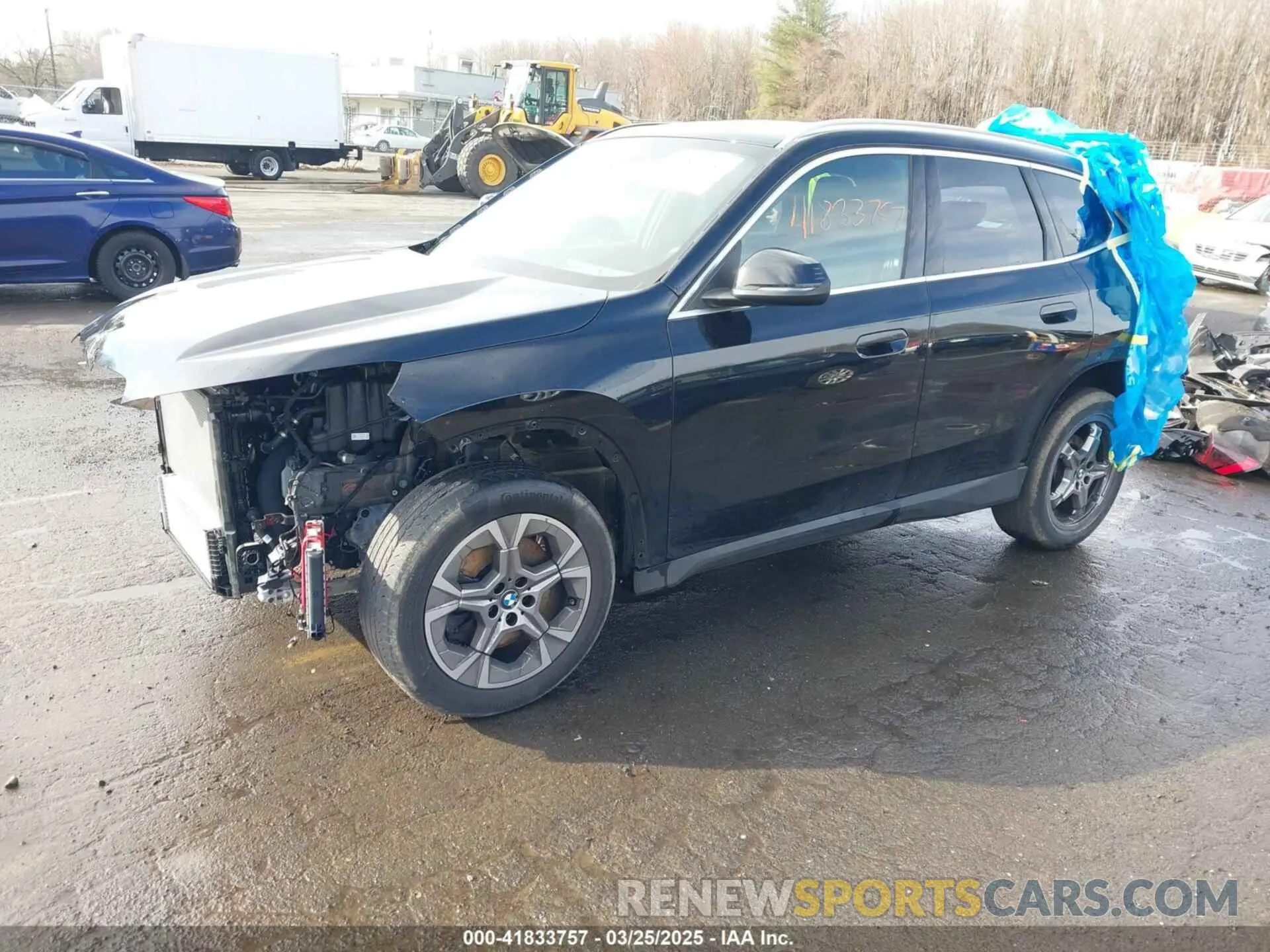 2 fotografías del automóvil dañado WBX73EF08P5W69000 BMW X1 2023