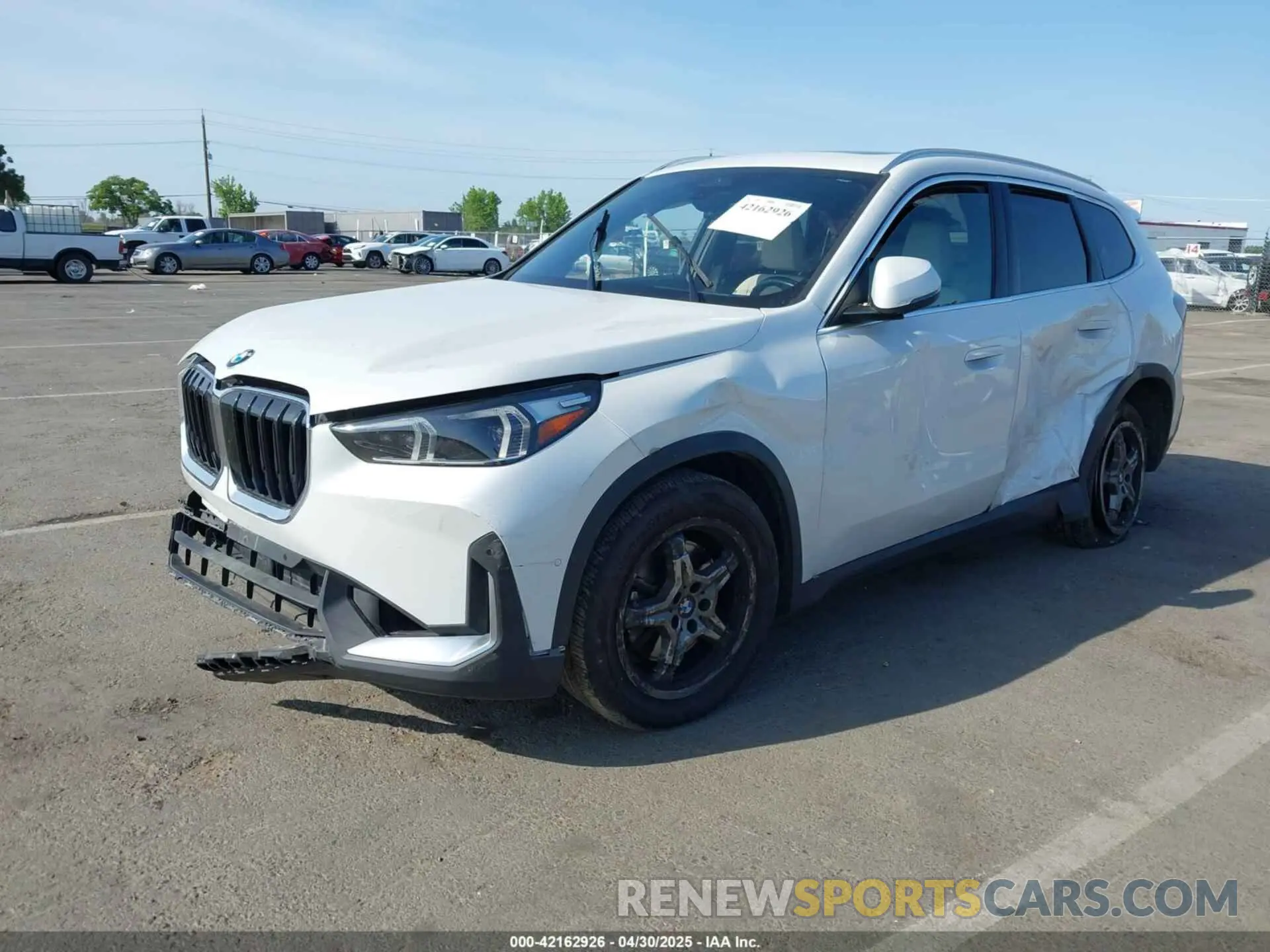 2 fotografías del automóvil dañado WBX73EF08P5X21175 BMW X1 2023