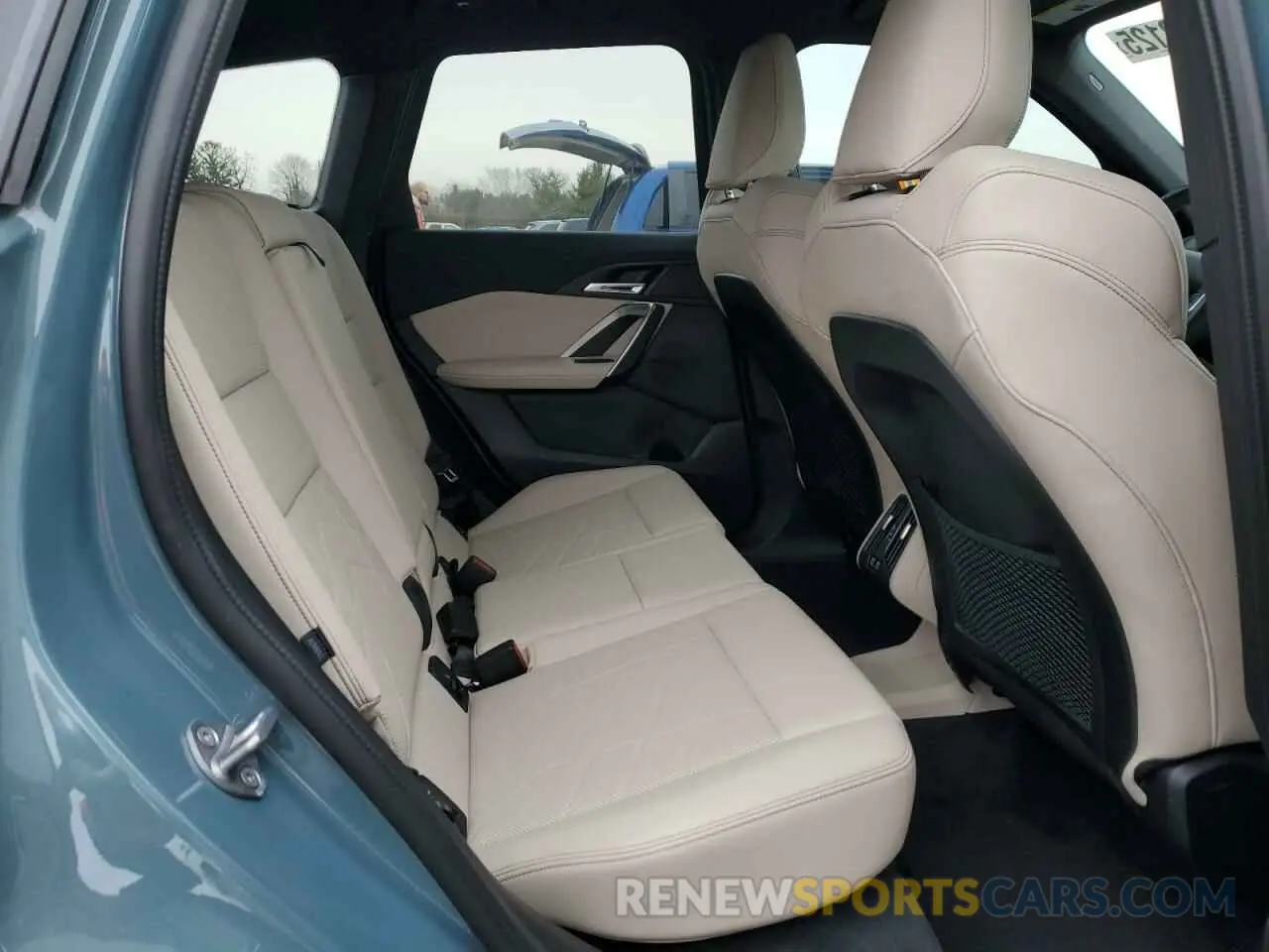 11 fotografías del automóvil dañado WBX73EF08P5X86169 BMW X1 2023