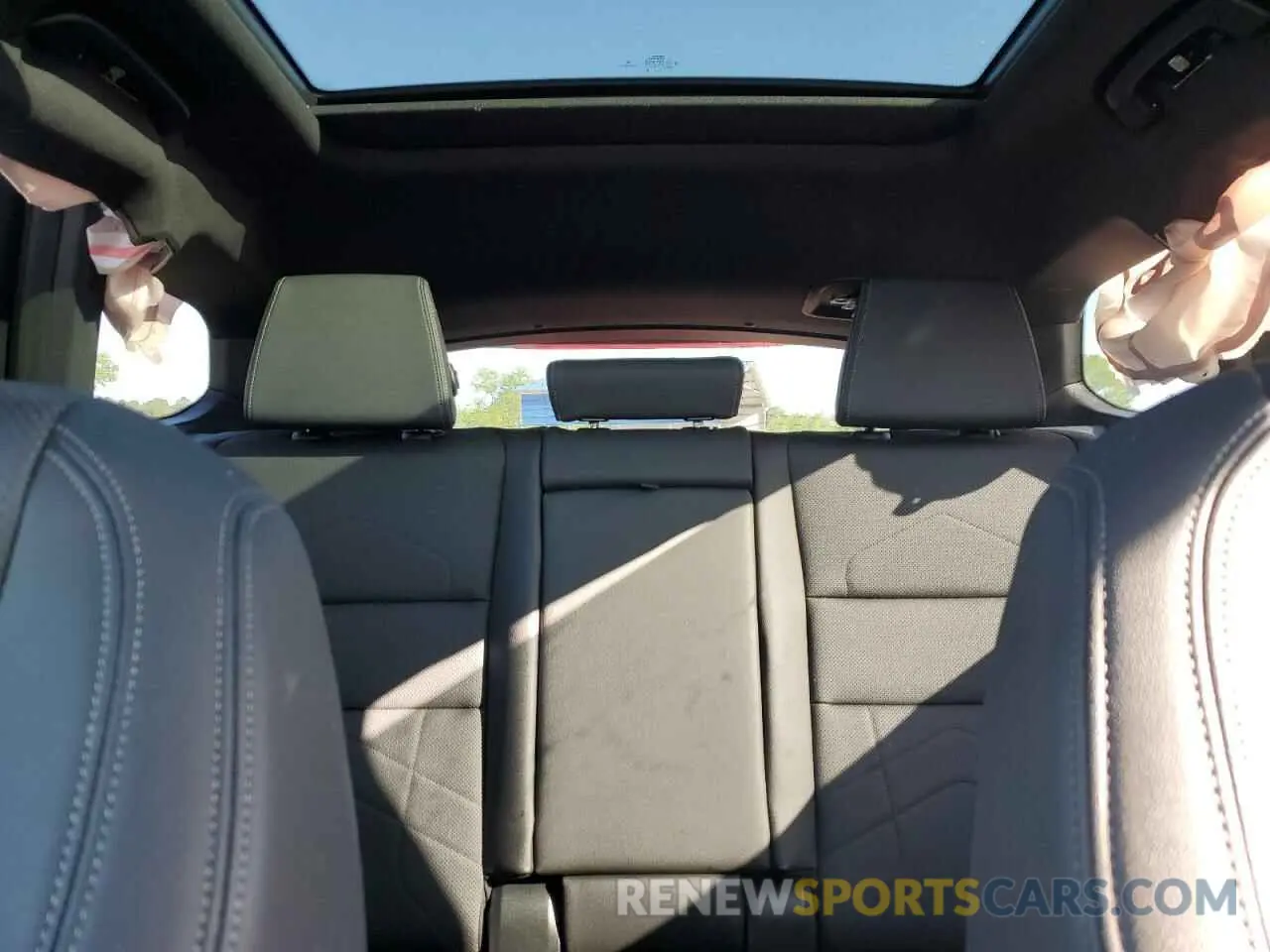 10 fotografías del automóvil dañado WBX73EF09P5W54036 BMW X1 2023