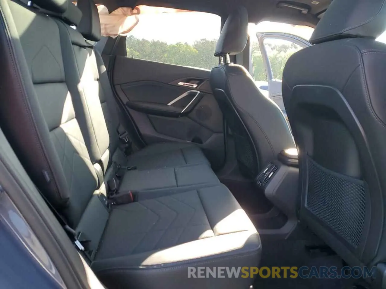 12 fotografías del automóvil dañado WBX73EF09P5W54036 BMW X1 2023