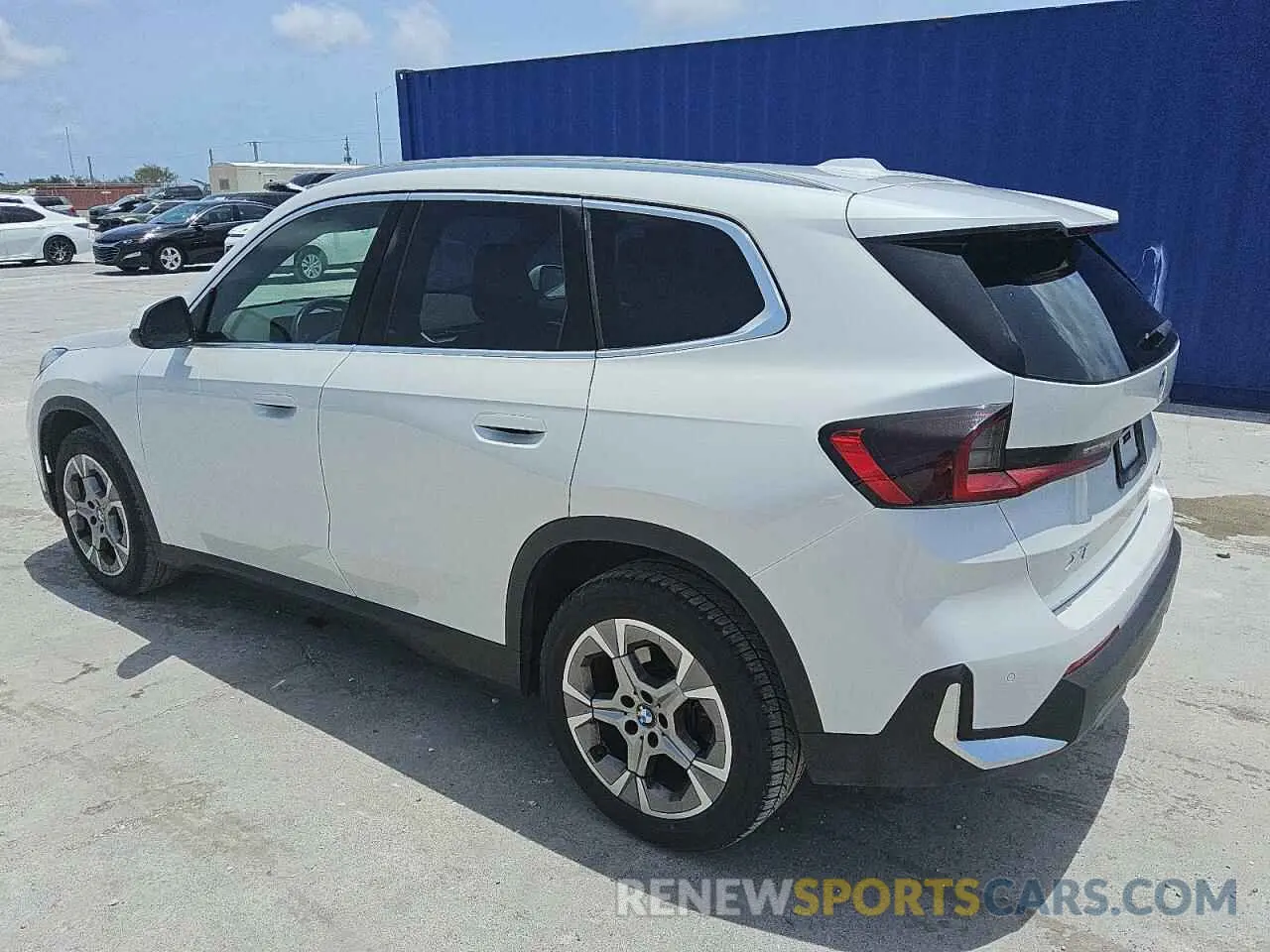 2 fotografías del automóvil dañado WBX73EF09P5X03445 BMW X1 2023