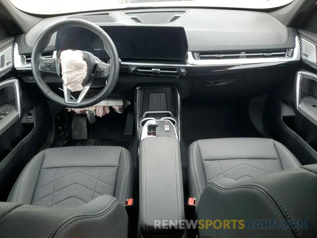 8 fotografías del automóvil dañado WBX73EF0XP5W51338 BMW X1 2023