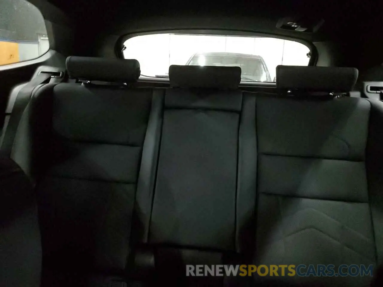 10 fotografías del automóvil dañado WBX73EF0XP5X06368 BMW X1 2023