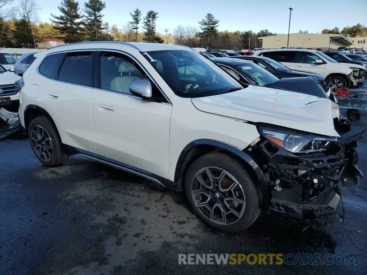 4 fotografías del automóvil dañado WBX73EF02R5008534 BMW X1 2024