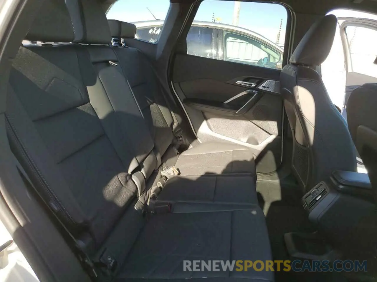 11 fotografías del automóvil dañado WBX73EF02R5Y51102 BMW X1 2024