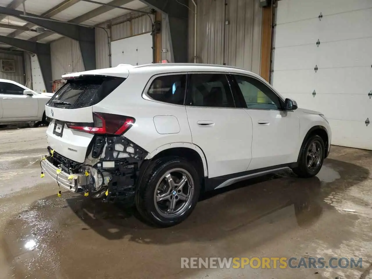 3 fotografías del automóvil dañado WBX73EF04R5Z84007 BMW X1 2024