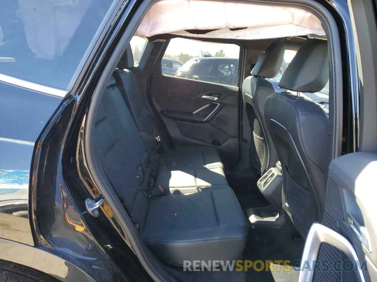 11 fotografías del automóvil dañado WBX73EF06R5Y43830 BMW X1 2024