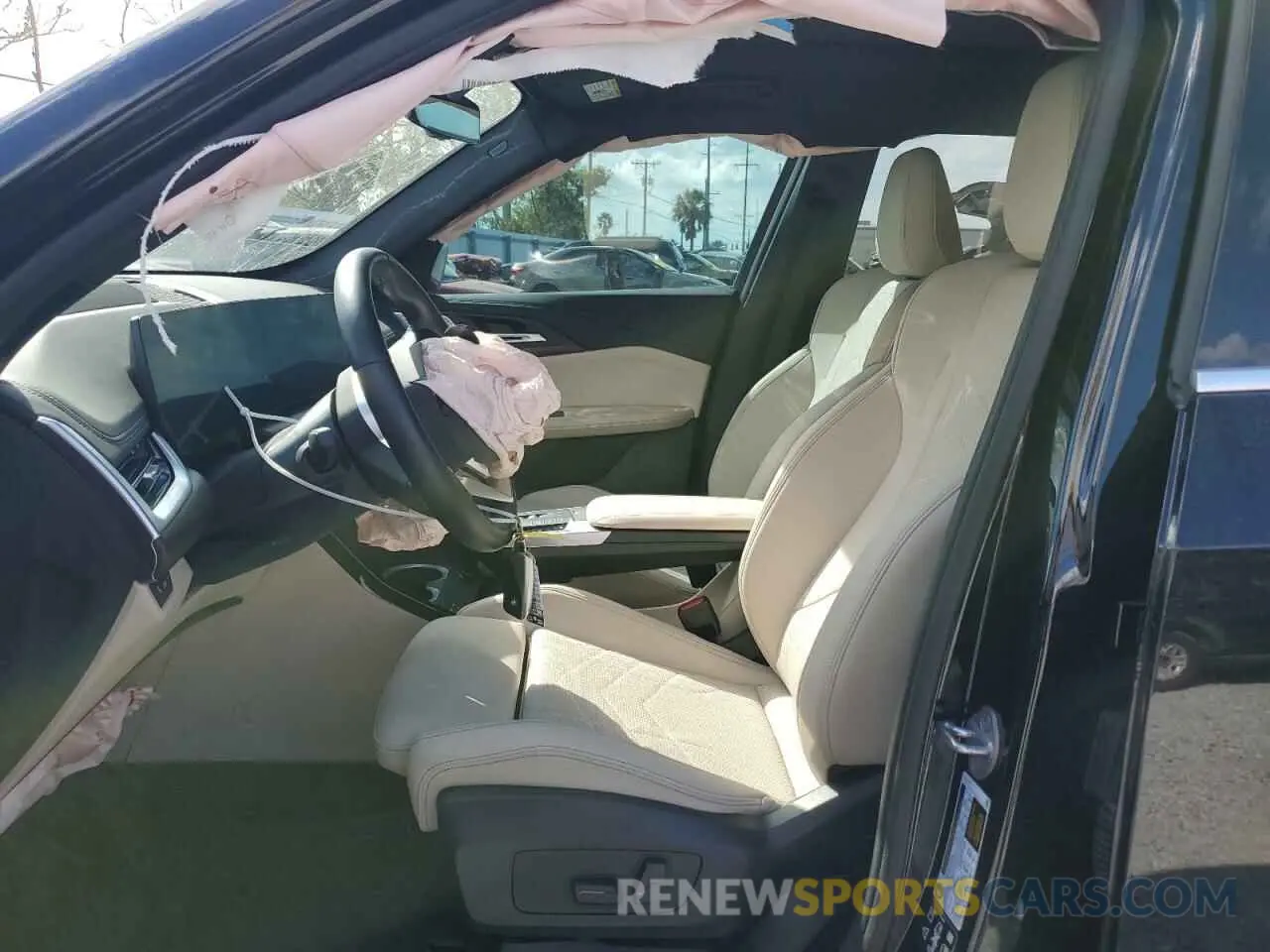 7 fotografías del automóvil dañado WBX73EF07R5Y34795 BMW X1 2024