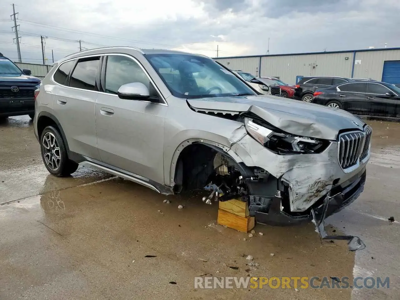 4 fotografías del automóvil dañado WBX73EF07R5Z37604 BMW X1 2024