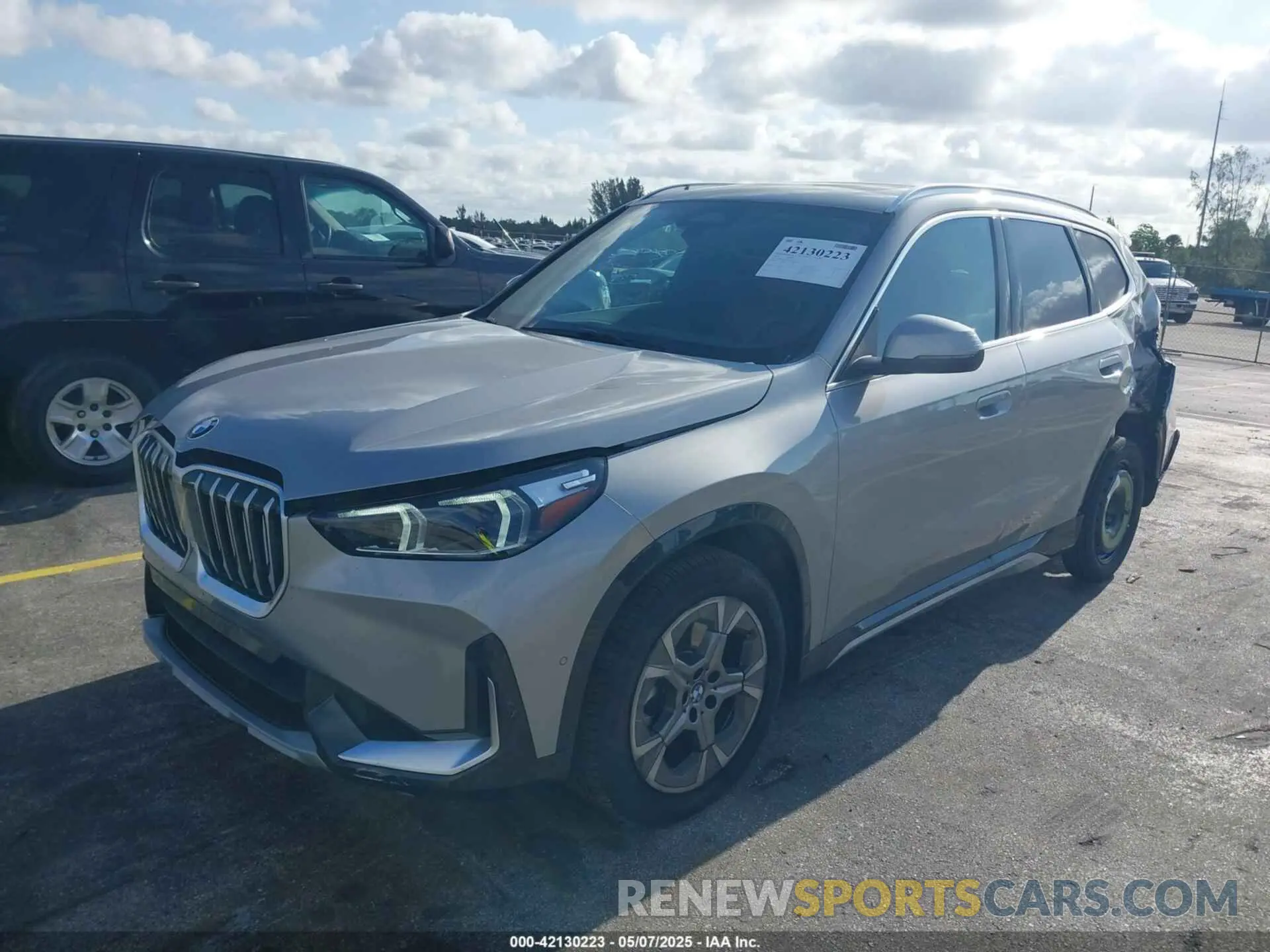 2 fotografías del automóvil dañado WBX73EF00S5245965 BMW X1 2025