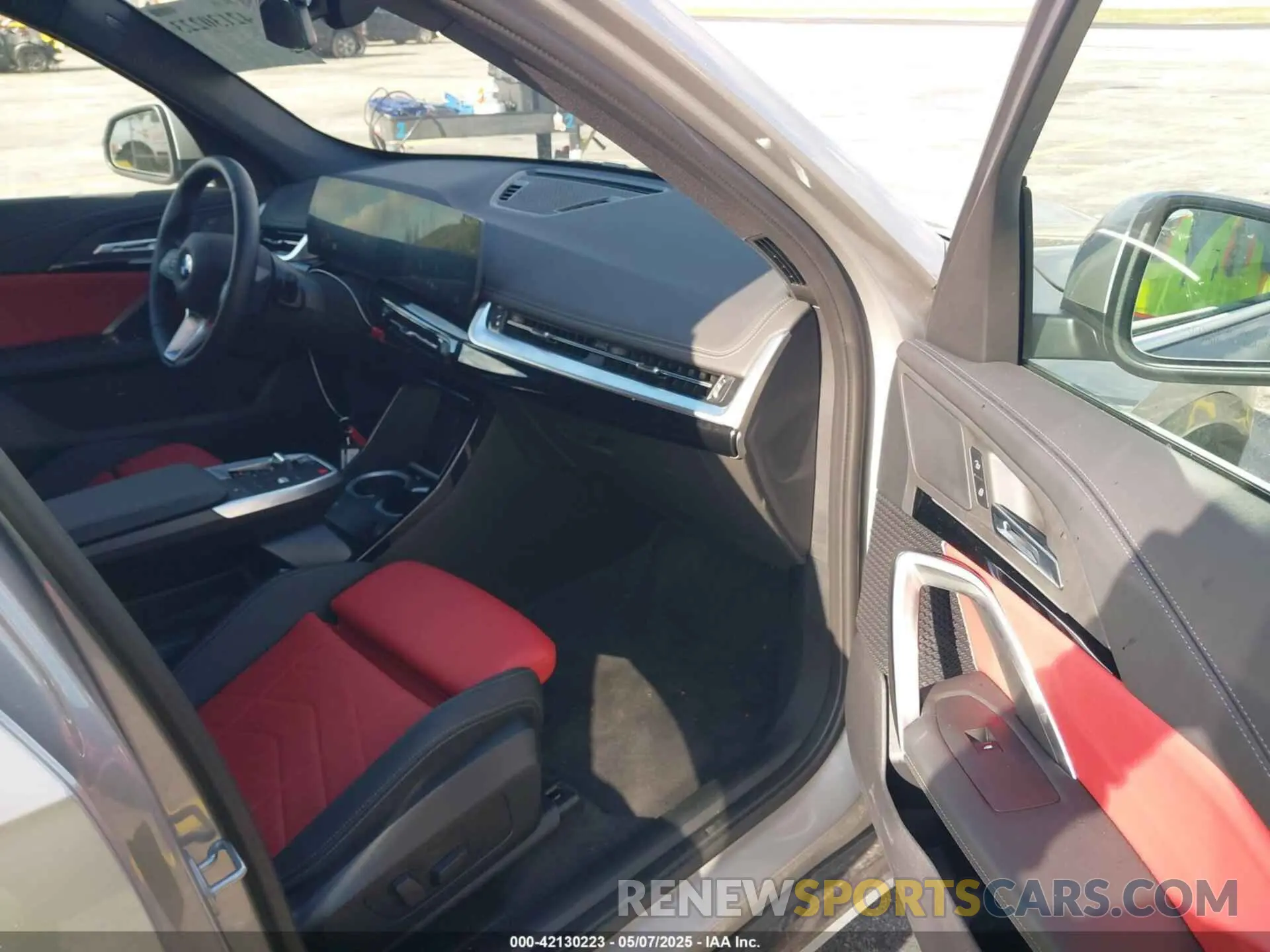 5 fotografías del automóvil dañado WBX73EF00S5245965 BMW X1 2025