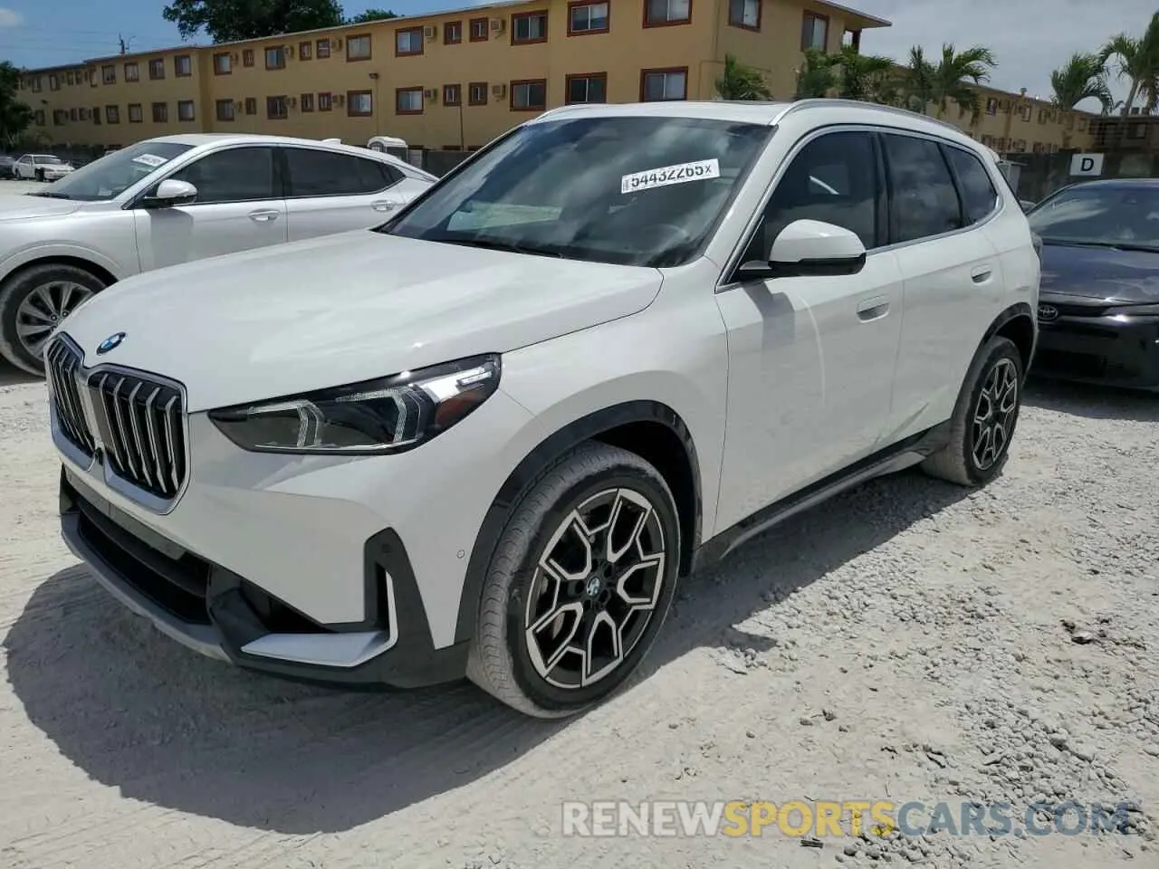 1 fotografías del automóvil dañado WBX73EF01S5241553 BMW X1 2025