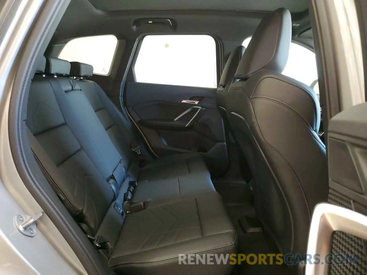 11 fotografías del automóvil dañado WBX73EF02S5229024 BMW X1 2025