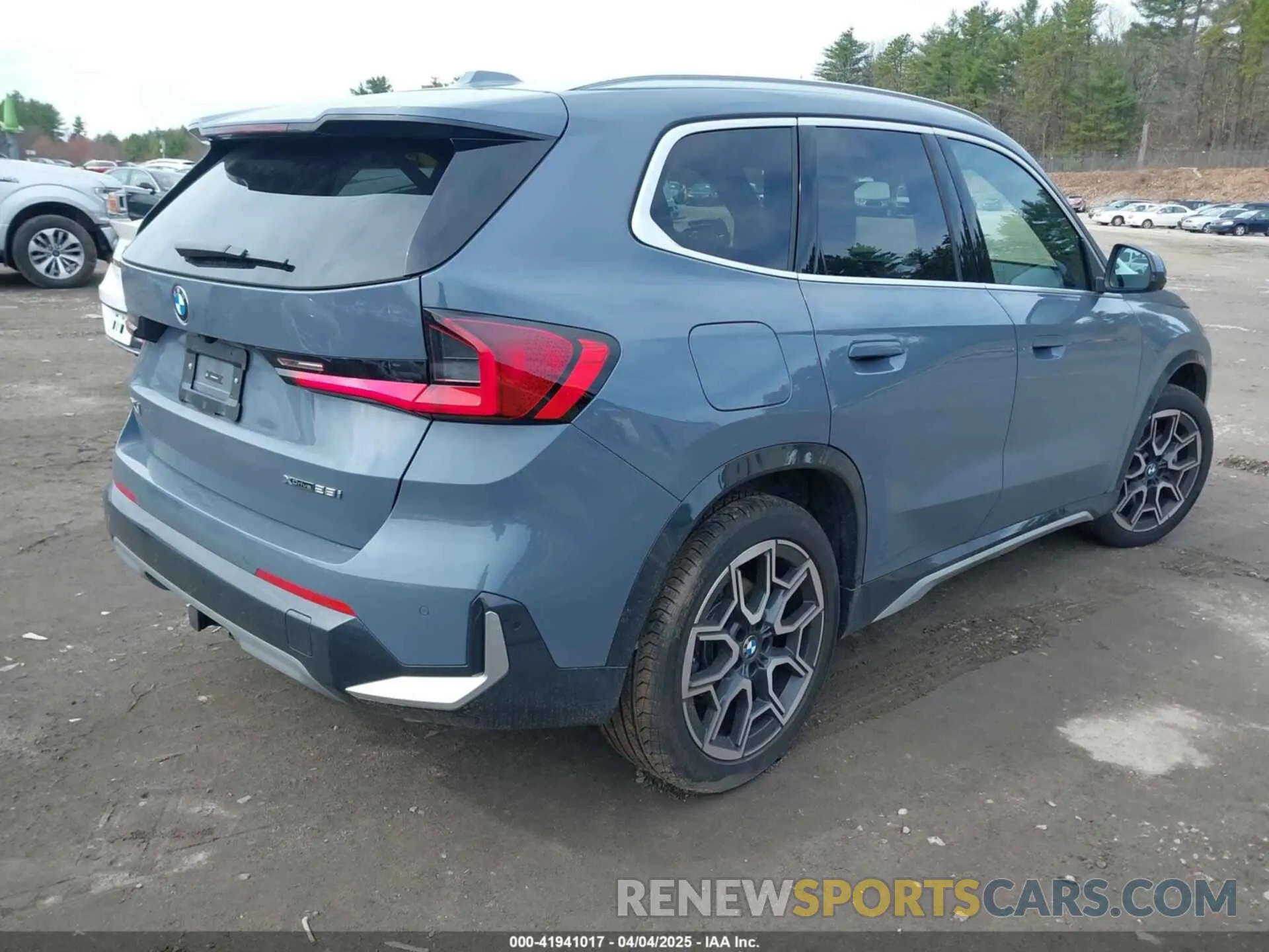 4 fotografías del automóvil dañado WBX73EF03S5111421 BMW X1 2025