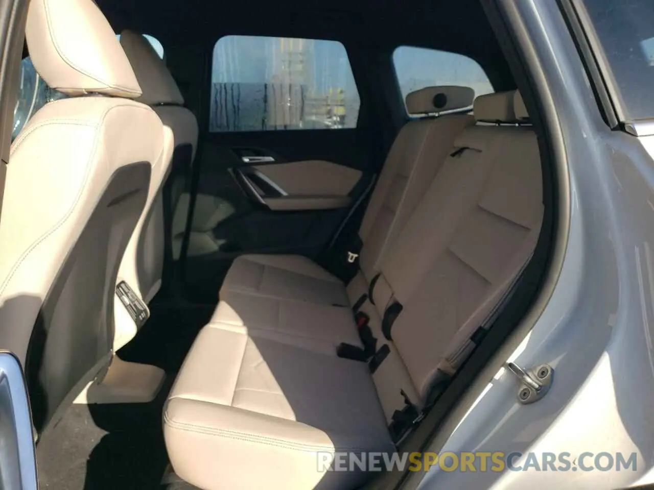 12 fotografías del automóvil dañado WBX73EF08S5034108 BMW X1 2025