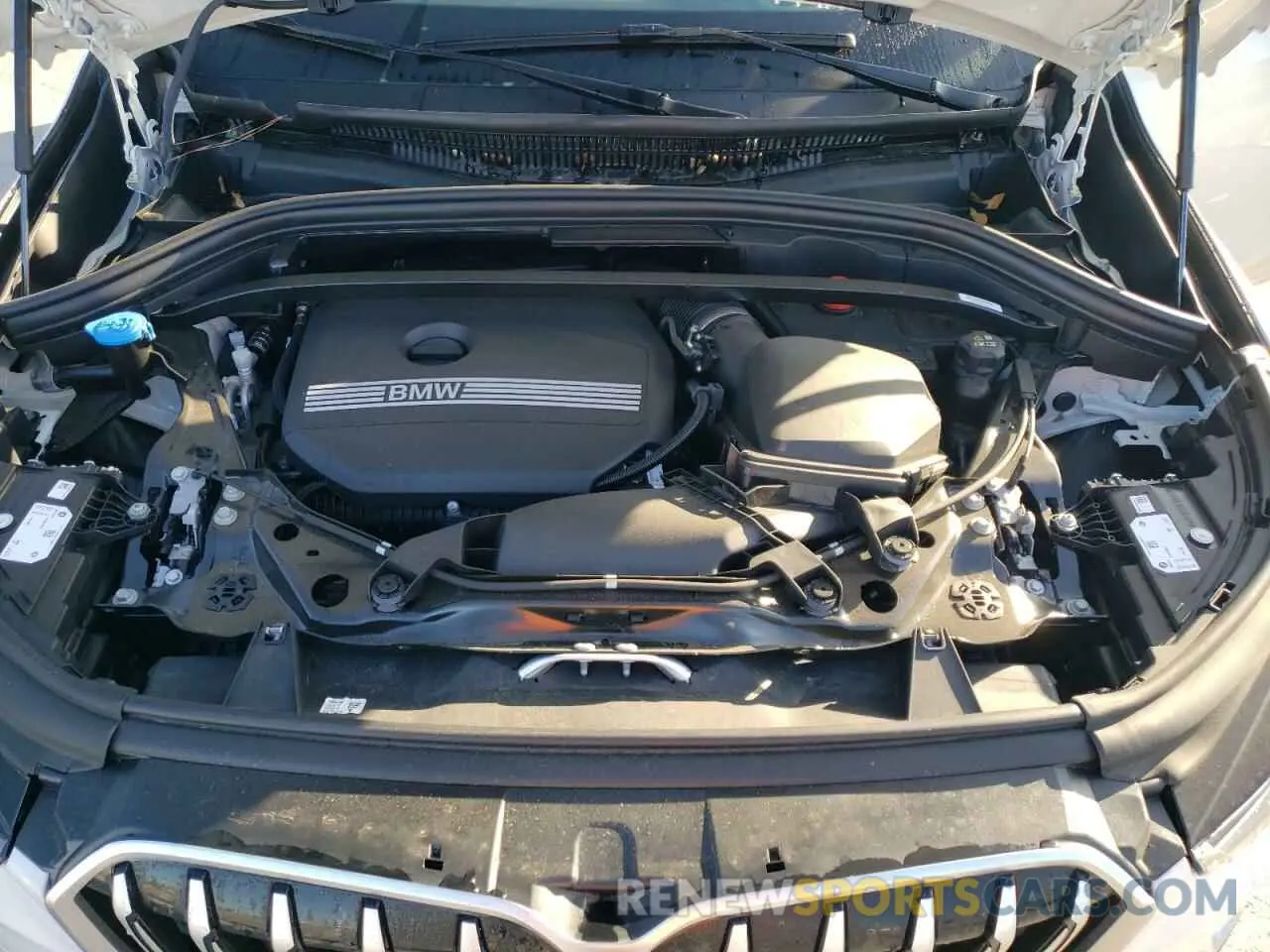 14 fotografías del automóvil dañado WBX73EF08S5034108 BMW X1 2025