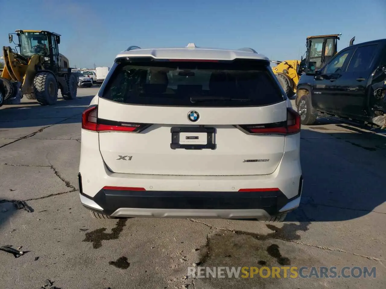 6 fotografías del automóvil dañado WBX73EF08S5034108 BMW X1 2025