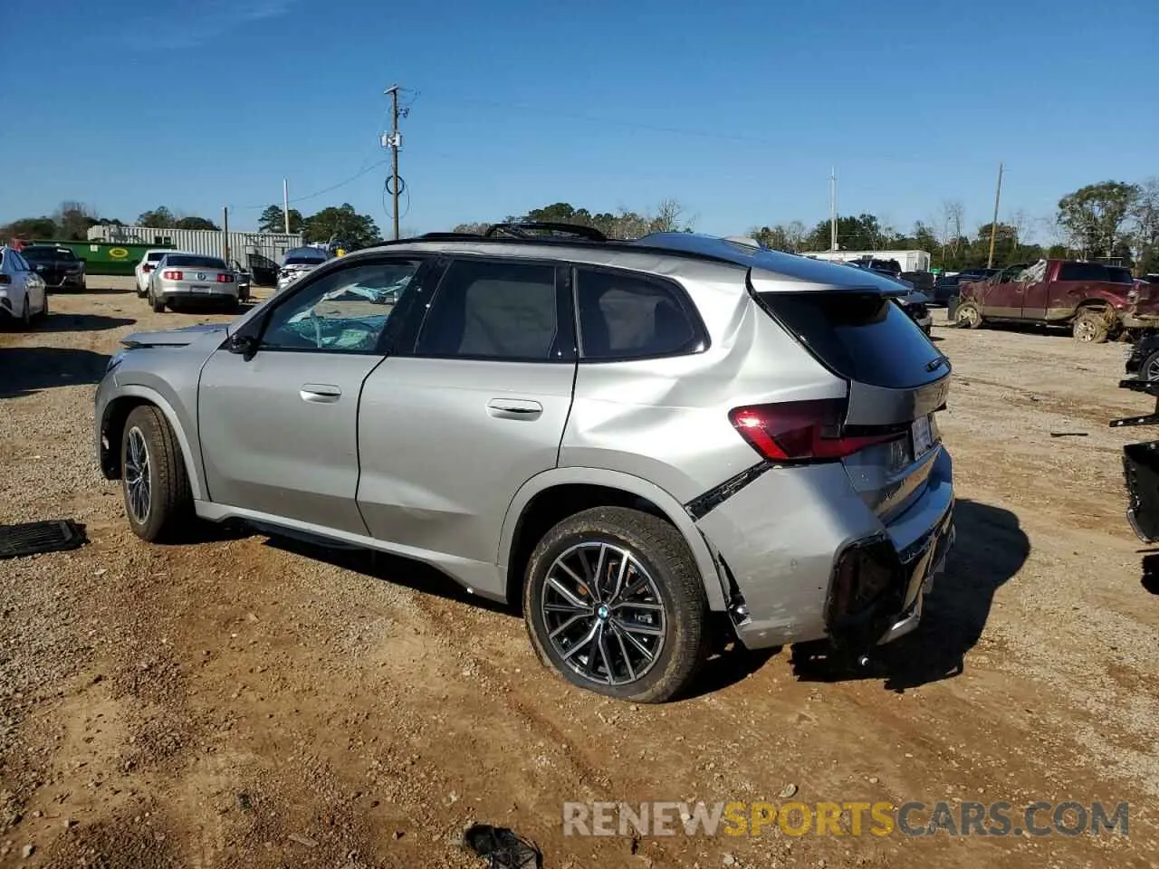 2 fotografías del automóvil dañado WBX73EF0XS5058247 BMW X1 2025