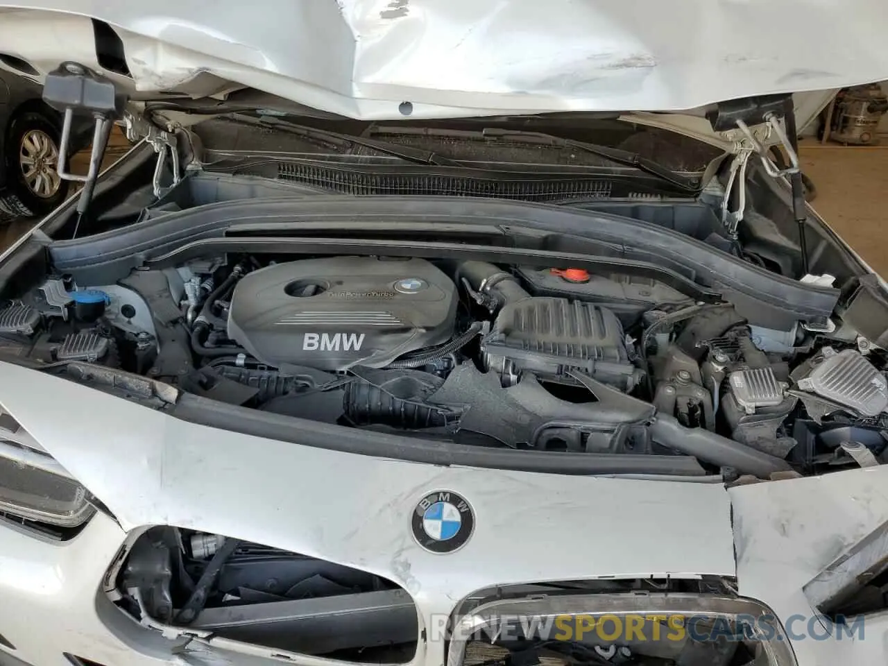 11 fotografías del automóvil dañado WBXYJ3C52K5N17401 BMW X2 2019