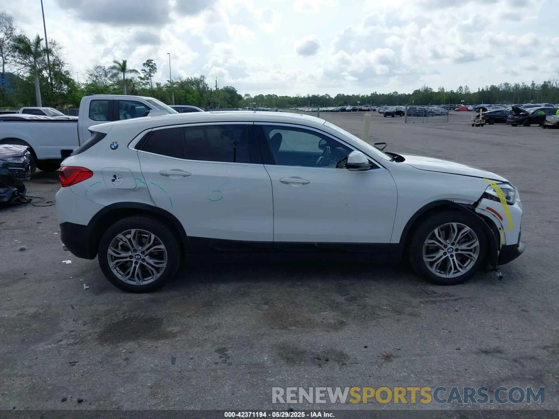 13 fotografías del automóvil dañado WBXYJ3C57KEP77180 BMW X2 2019