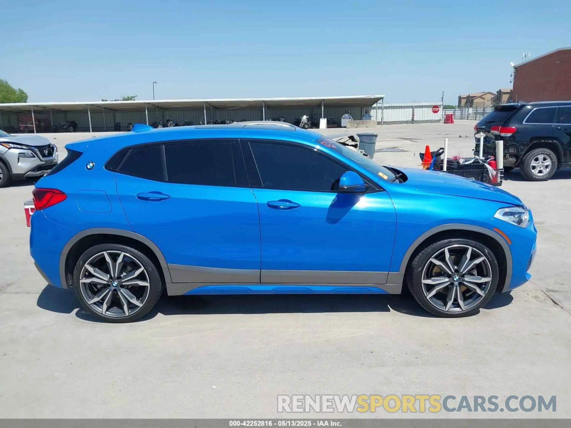 13 fotografías del automóvil dañado WBXYH9C02L5P23435 BMW X2 2020