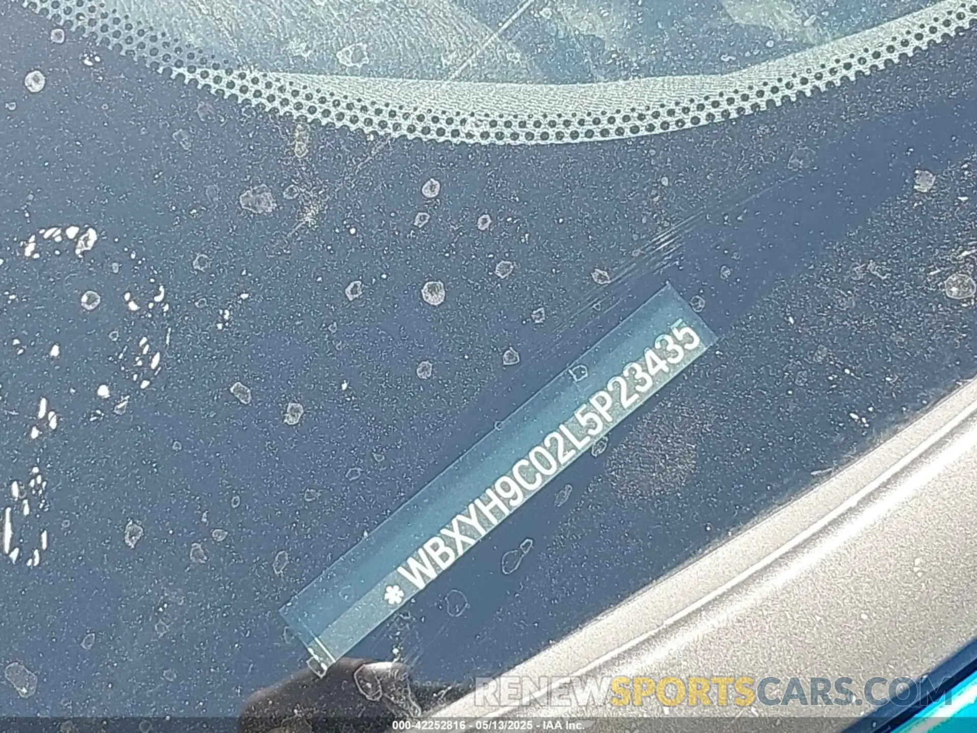 17 fotografías del automóvil dañado WBXYH9C02L5P23435 BMW X2 2020