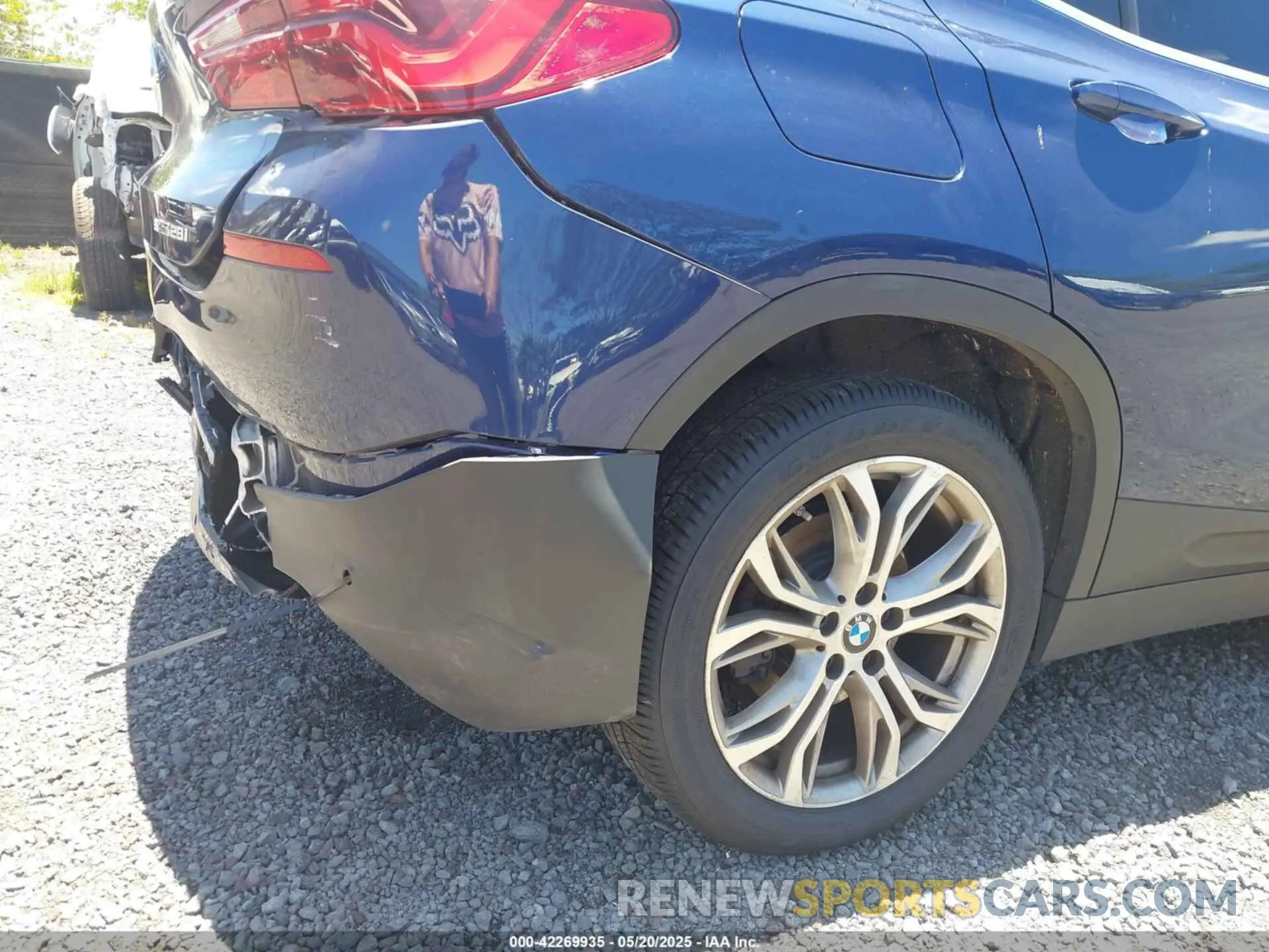 17 fotografías del automóvil dañado WBXYH9C05L5P25132 BMW X2 2020