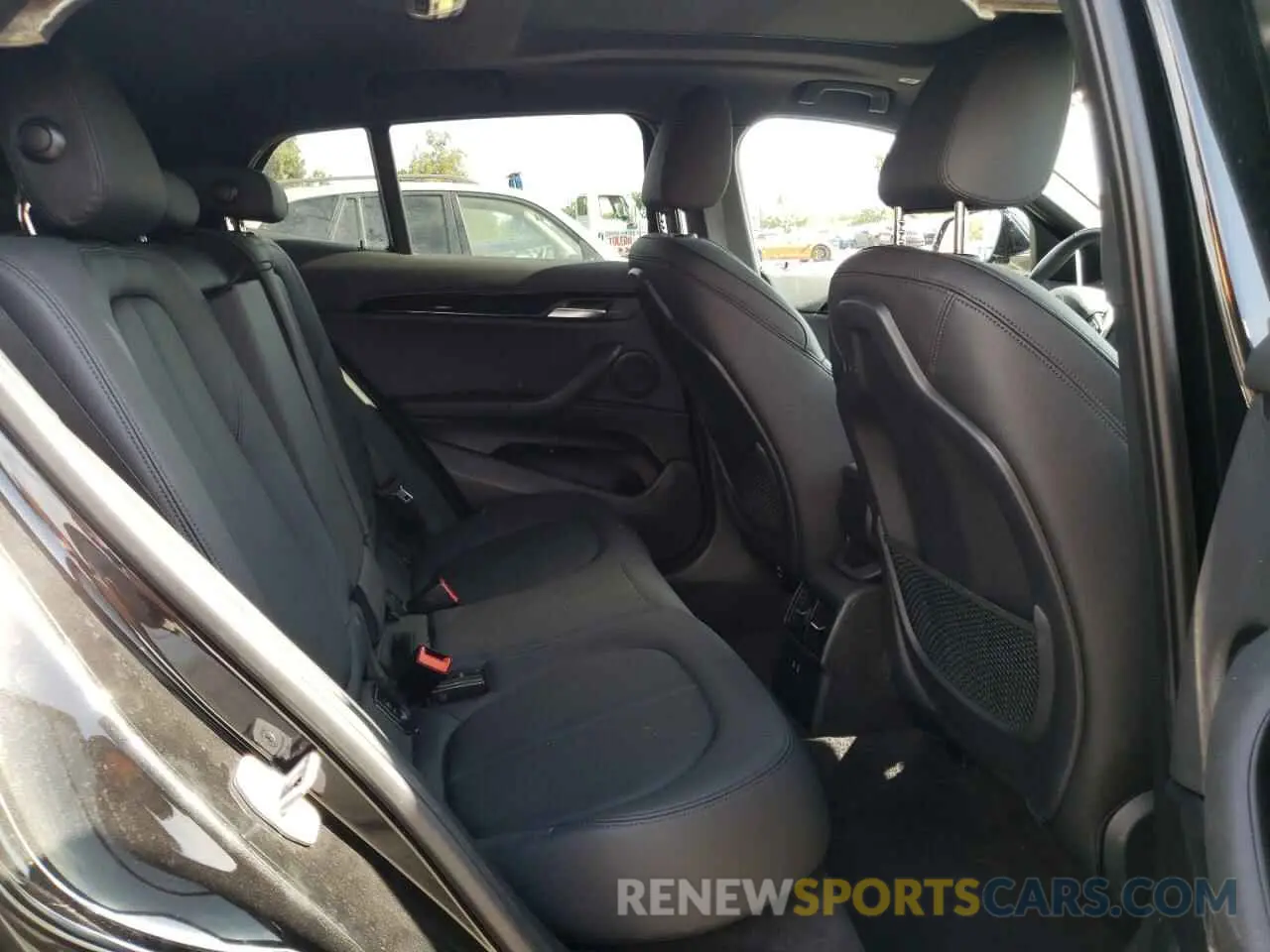 6 fotografías del automóvil dañado WBXYH9C05L5R65264 BMW X2 2020