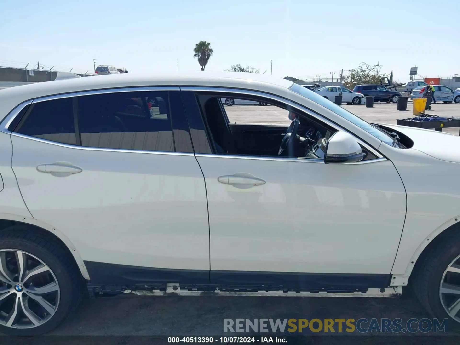 14 fotografías del automóvil dañado WBXYH9C06L5P33157 BMW X2 2020