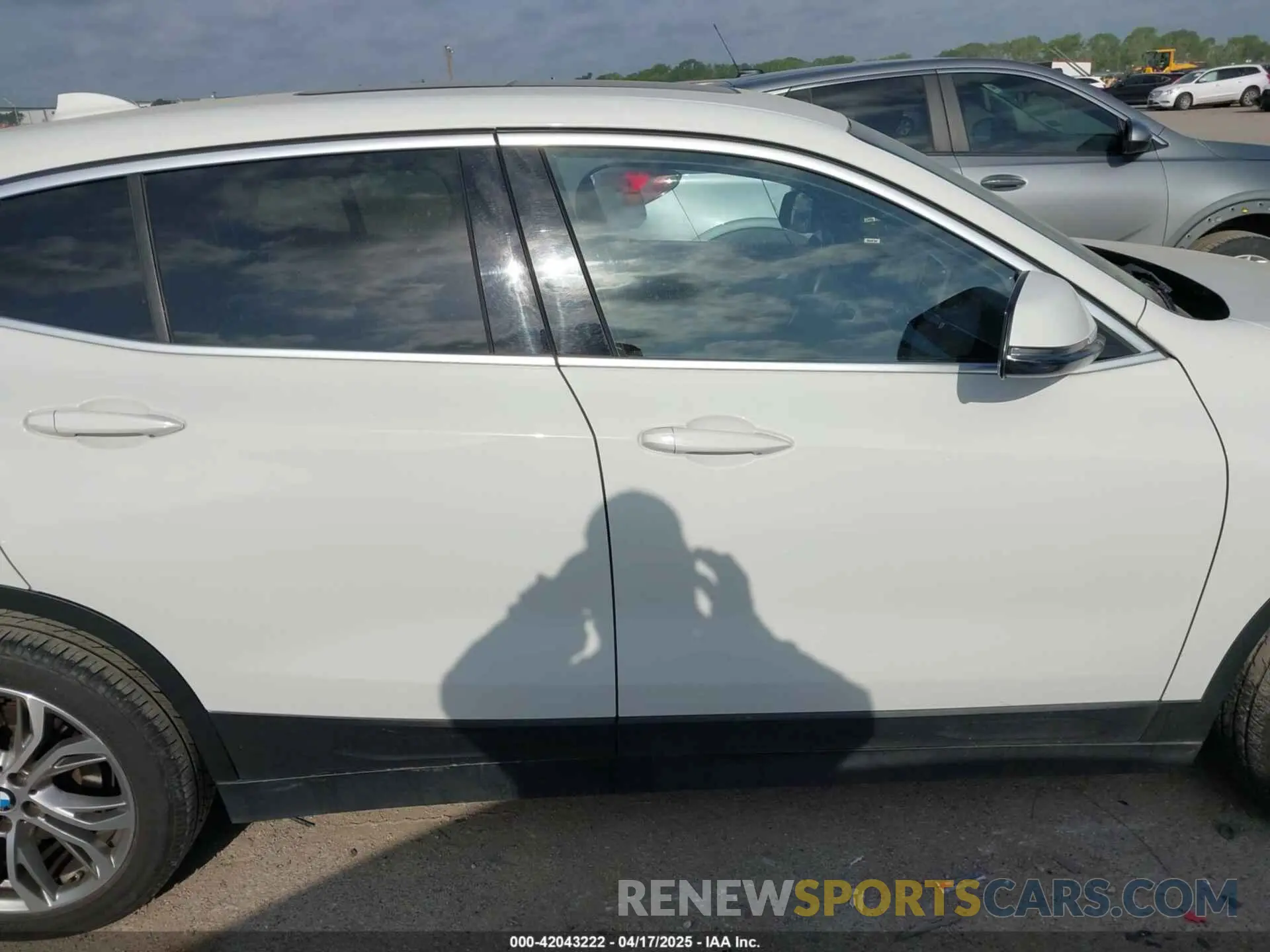 13 fotografías del automóvil dañado WBXYH9C07L5P35810 BMW X2 2020