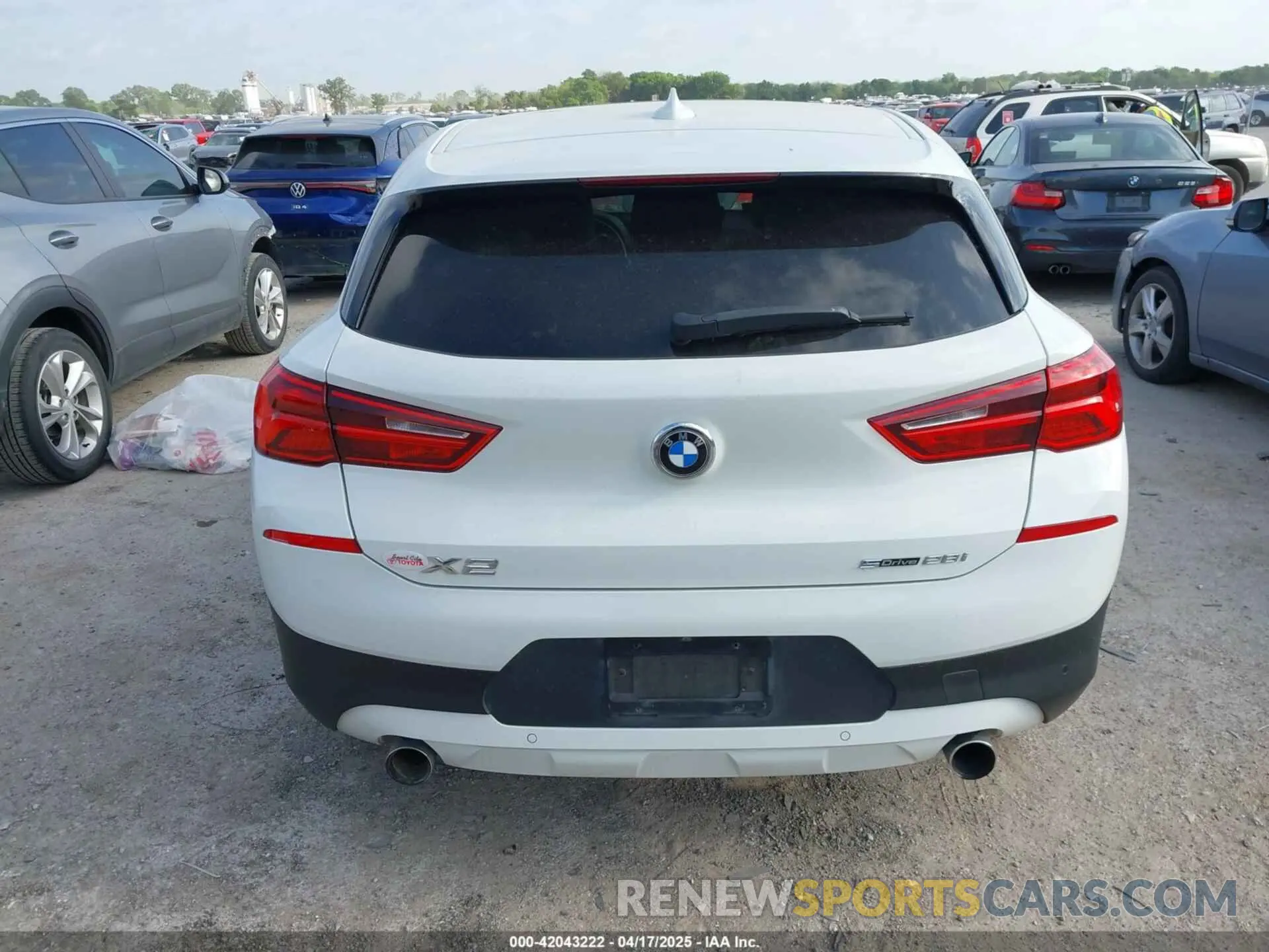 16 fotografías del automóvil dañado WBXYH9C07L5P35810 BMW X2 2020