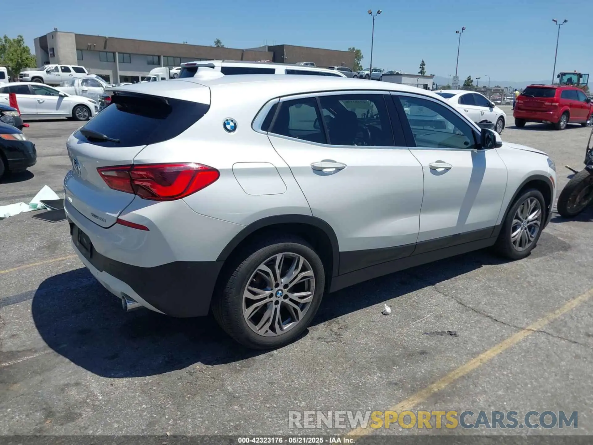 4 fotografías del automóvil dañado WBXYJ1C03L5N93929 BMW X2 2020