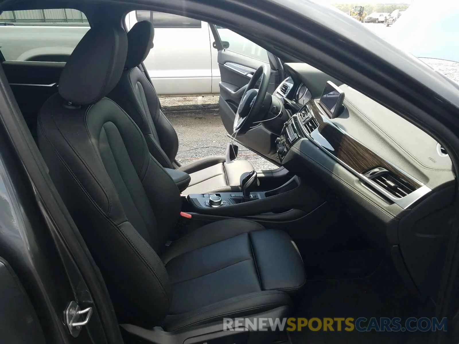 5 fotografías del automóvil dañado WBXYJ1C04L5N88867 BMW X2 2020