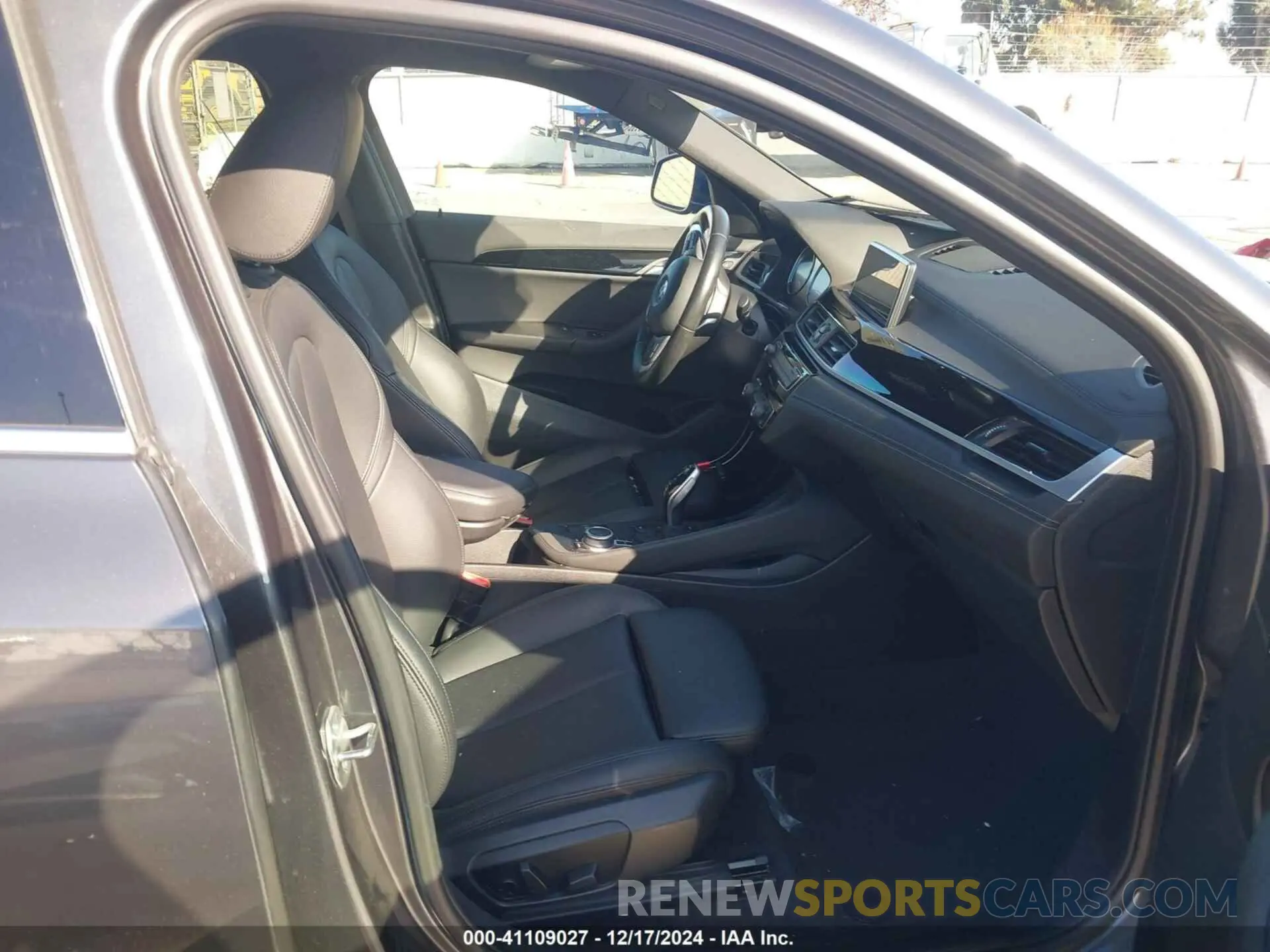 5 fotografías del automóvil dañado WBXYJ1C04L5N95950 BMW X2 2020