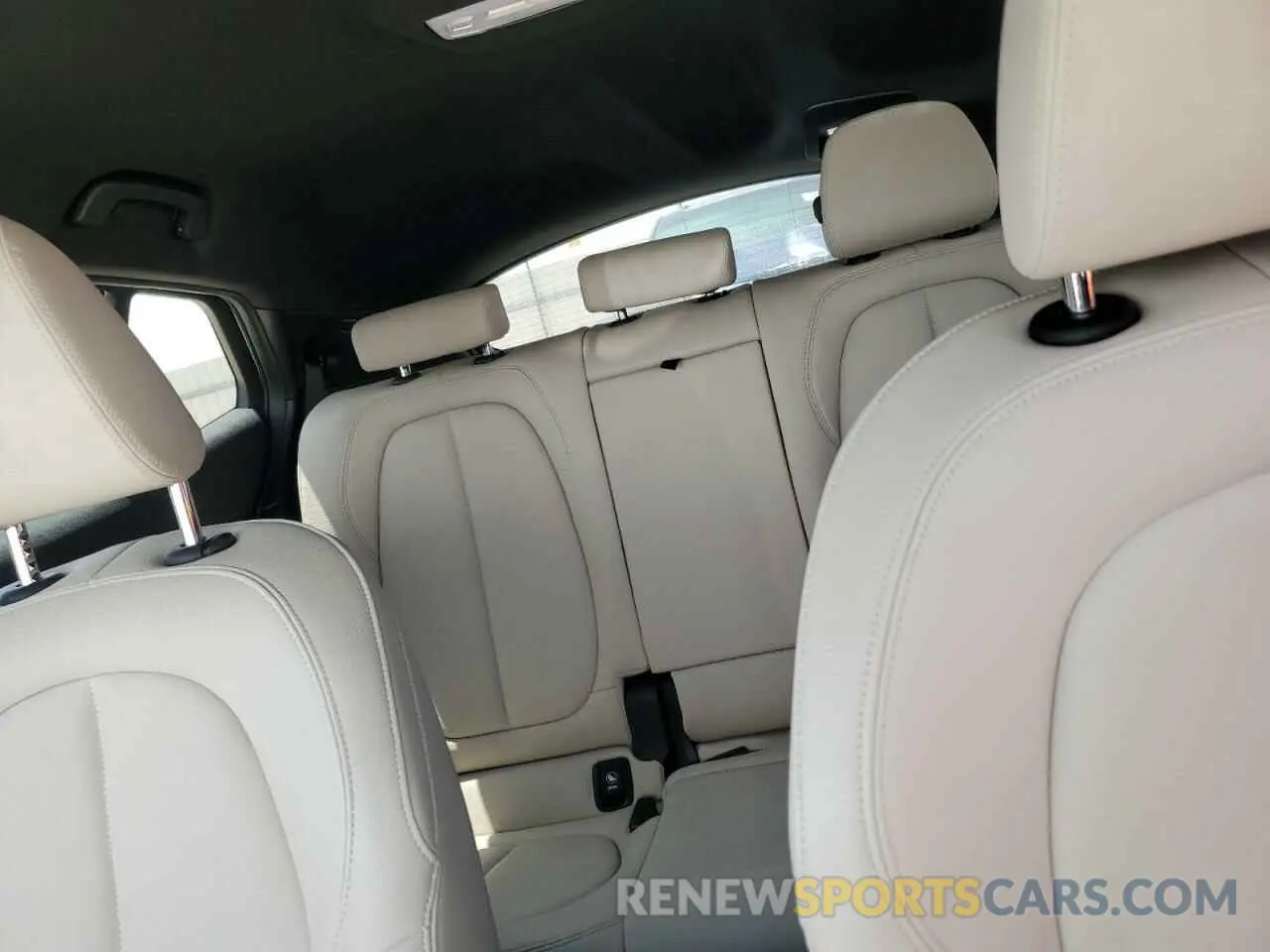 10 fotografías del automóvil dañado WBXYJ1C04L5P11731 BMW X2 2020