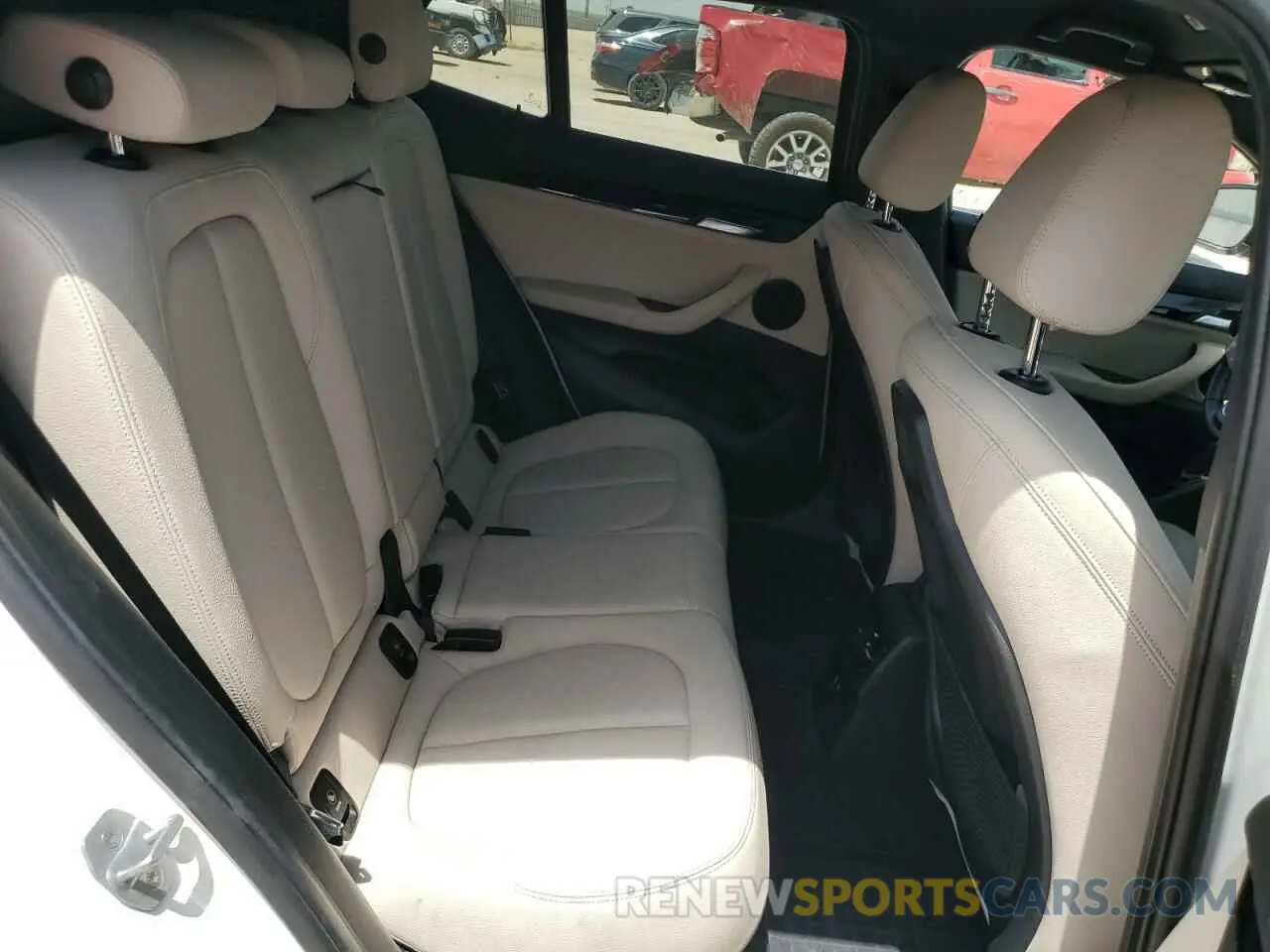 11 fotografías del automóvil dañado WBXYJ1C04L5P11731 BMW X2 2020