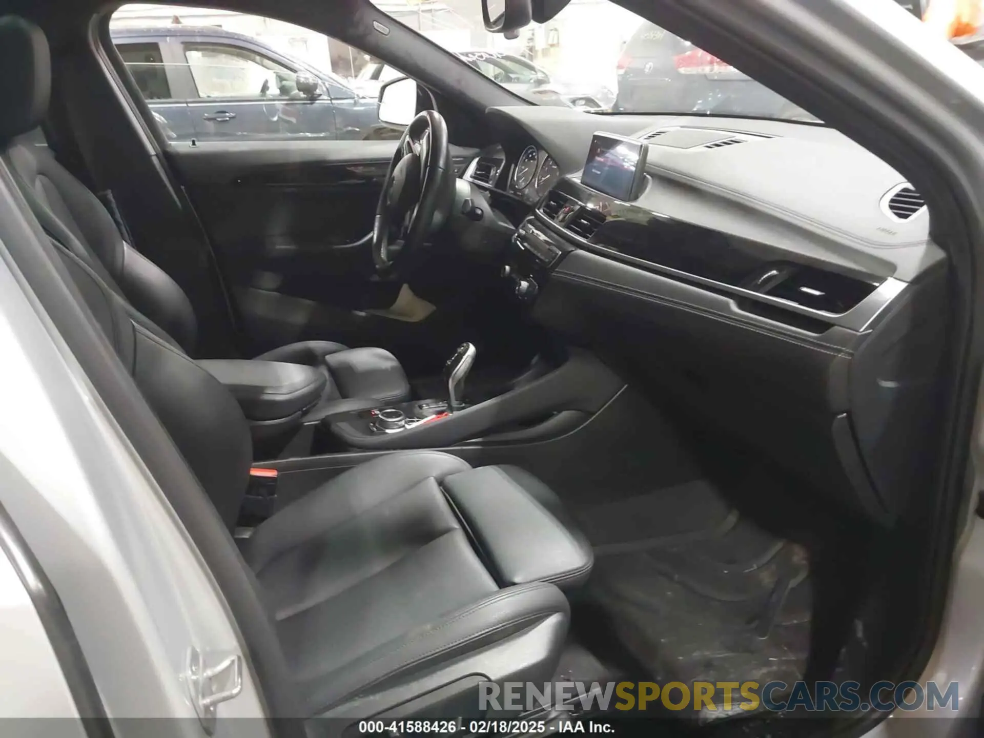 5 fotografías del automóvil dañado WBXYJ1C09L5P35894 BMW X2 2020