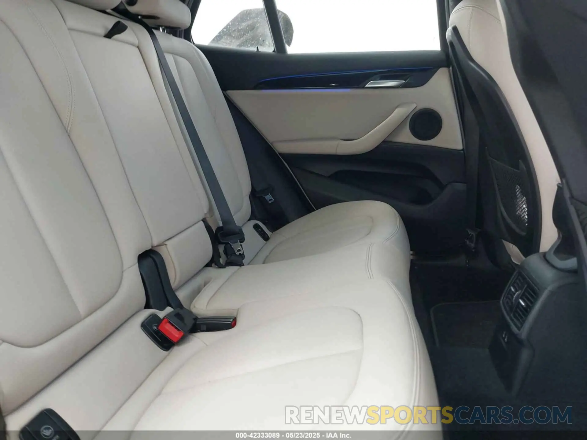 8 fotografías del automóvil dañado WBXYH9C05M5S27207 BMW X2 2021