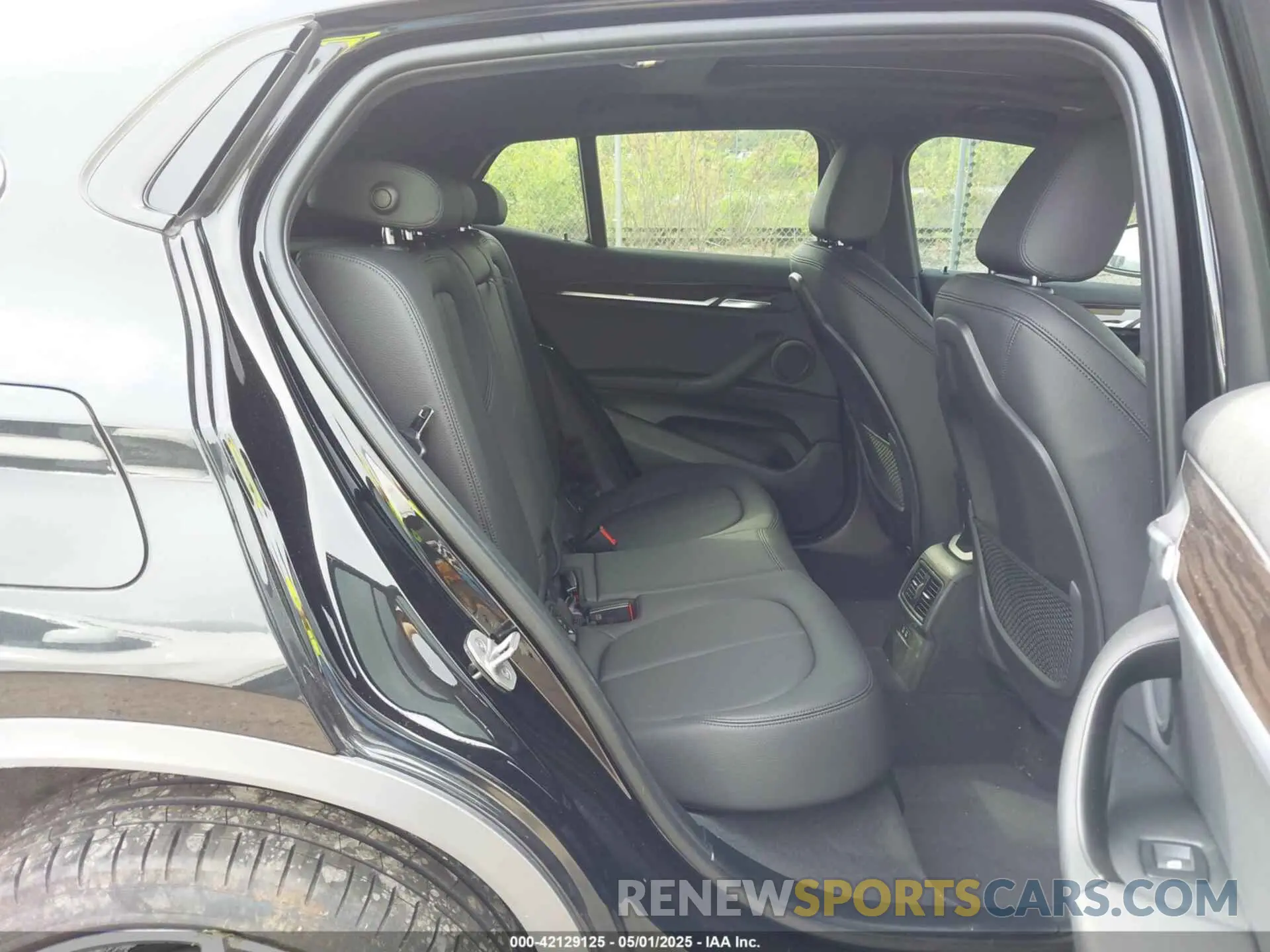 8 fotografías del automóvil dañado WBXYJ1C02N5T58490 BMW X2 2022