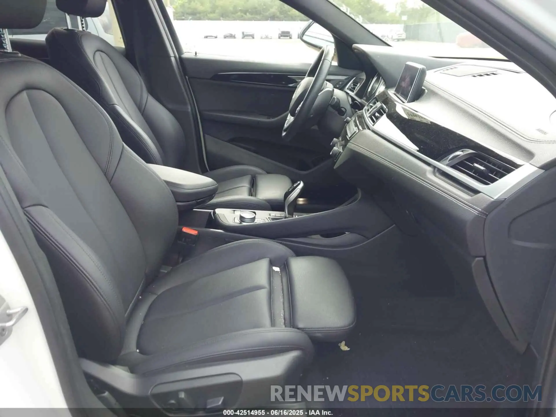 5 fotografías del automóvil dañado WBXYJ1C08N5T51950 BMW X2 2022