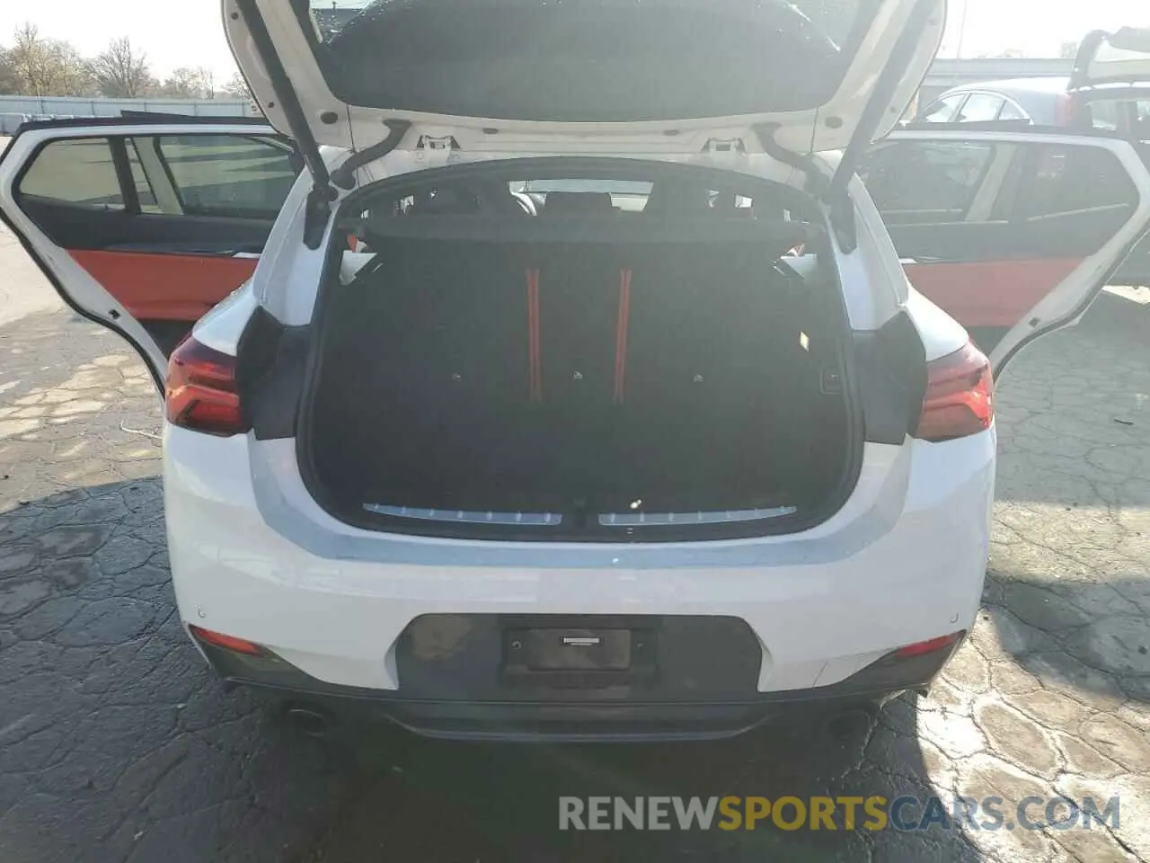 13 fotografías del automóvil dañado WBXYN1C06N5U50531 BMW X2 2022