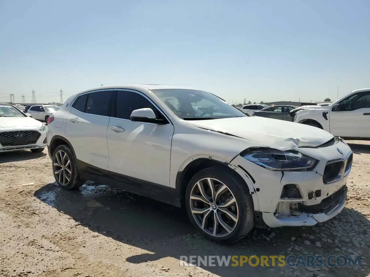 4 fotografías del automóvil dañado WBXYH9C00P5V38984 BMW X2 2023