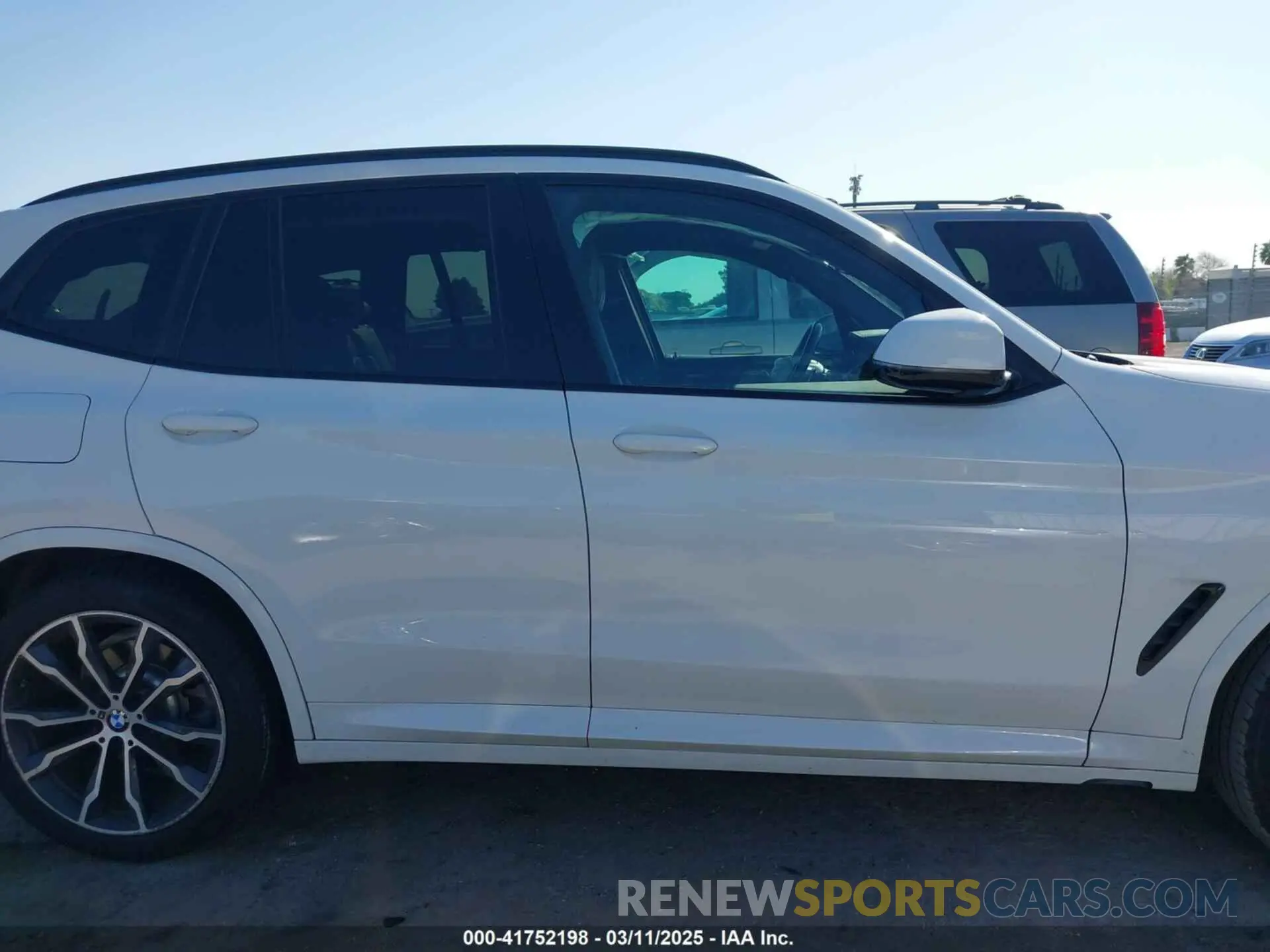 13 fotografías del automóvil dañado 5UXTR7C50KLF24450 BMW X3 2019