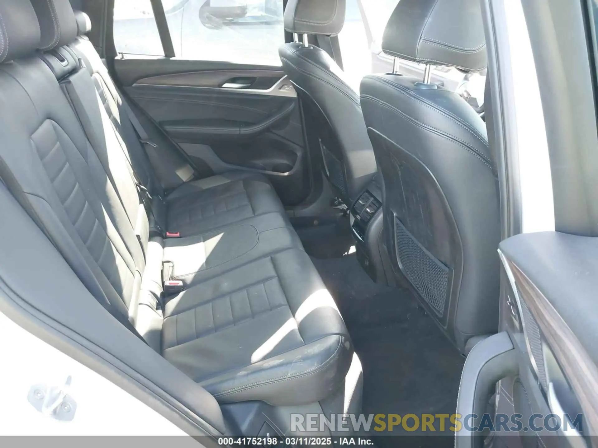 8 fotografías del automóvil dañado 5UXTR7C50KLF24450 BMW X3 2019