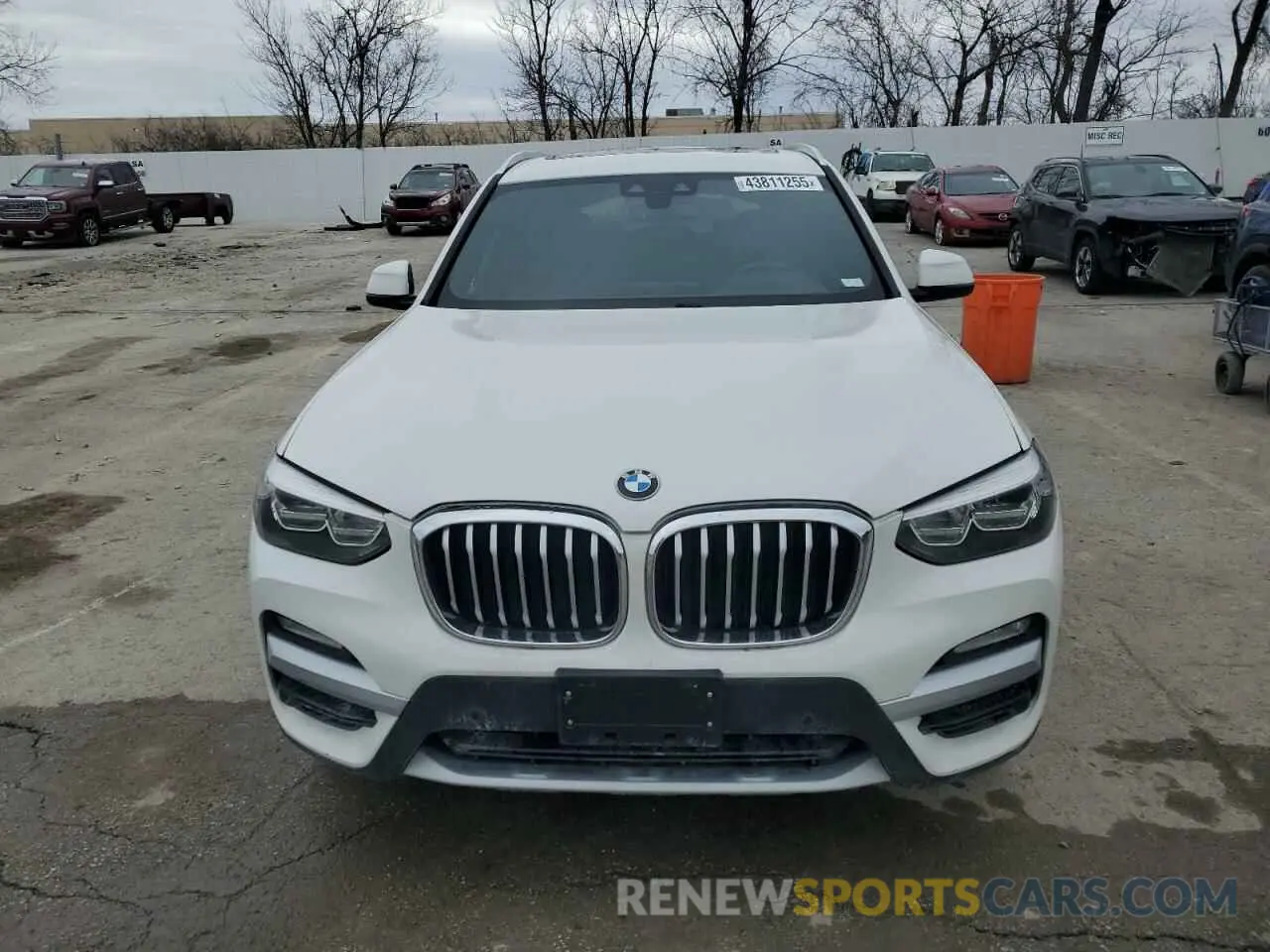 5 fotografías del automóvil dañado 5UXTR7C50KLF25081 BMW X3 2019