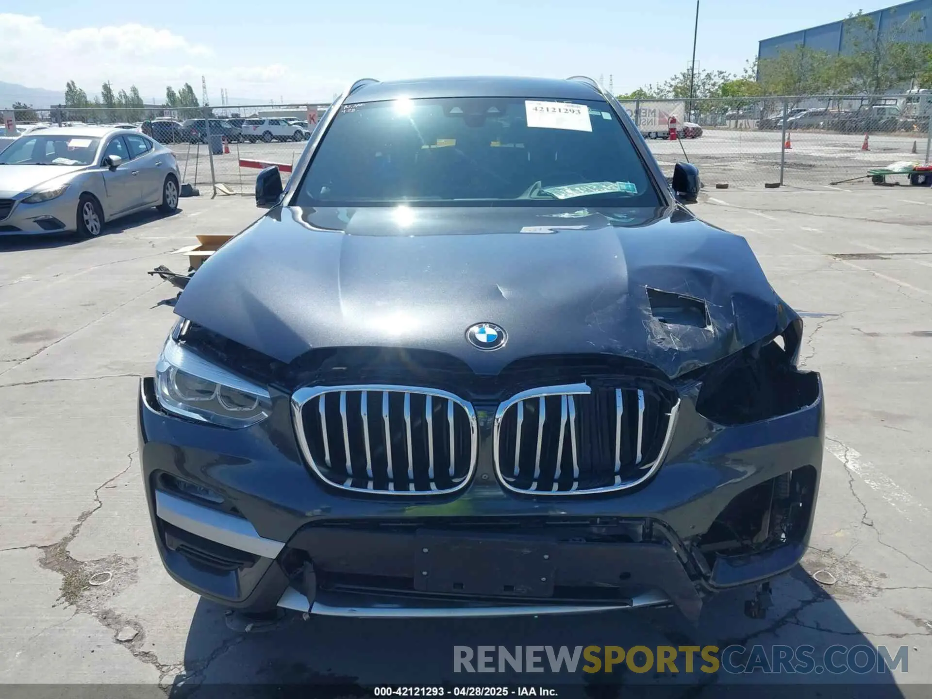 12 fotografías del automóvil dañado 5UXTR7C50KLF37747 BMW X3 2019
