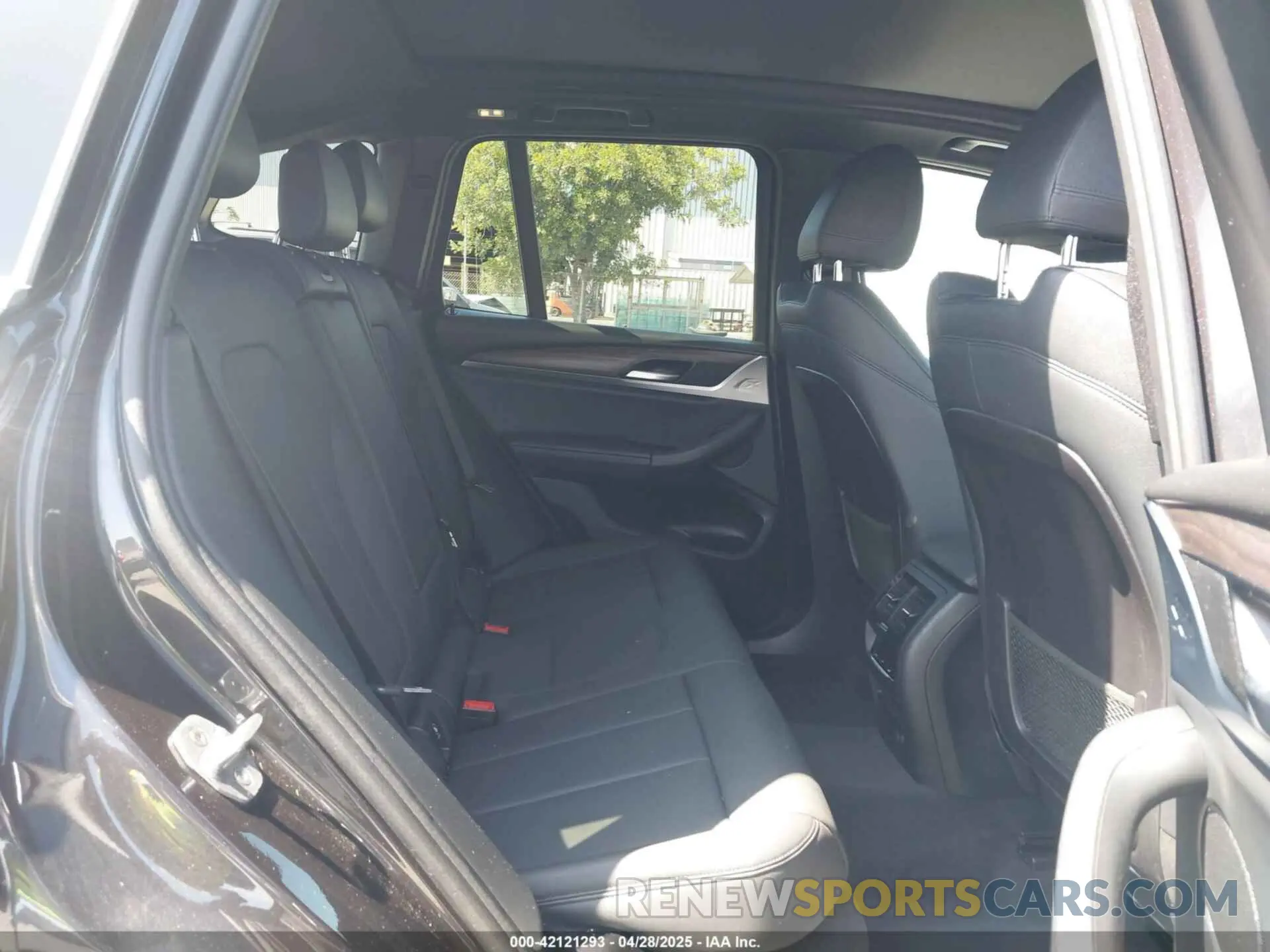 8 fotografías del automóvil dañado 5UXTR7C50KLF37747 BMW X3 2019